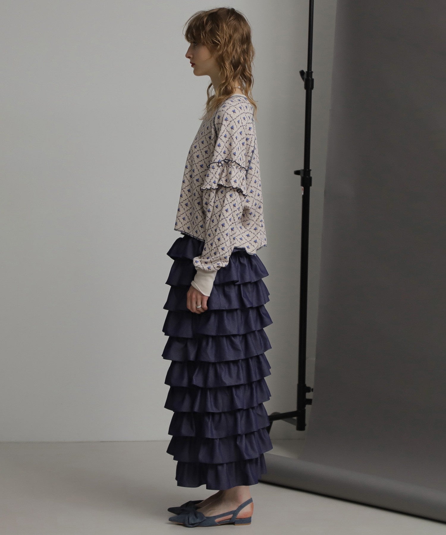 mag.by c/フラワーサーマルトップス