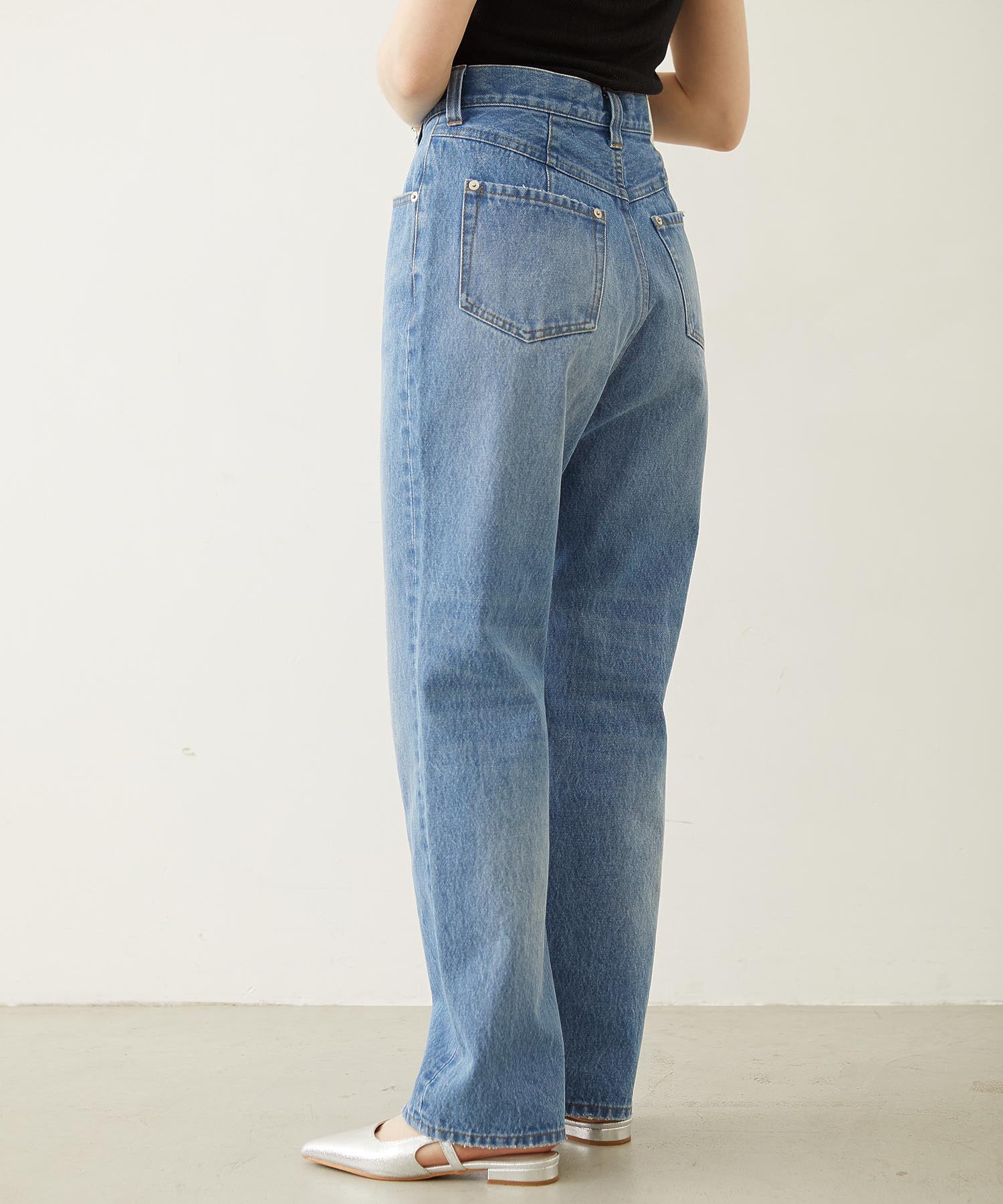 STRAIGHT DENIM PANTS
