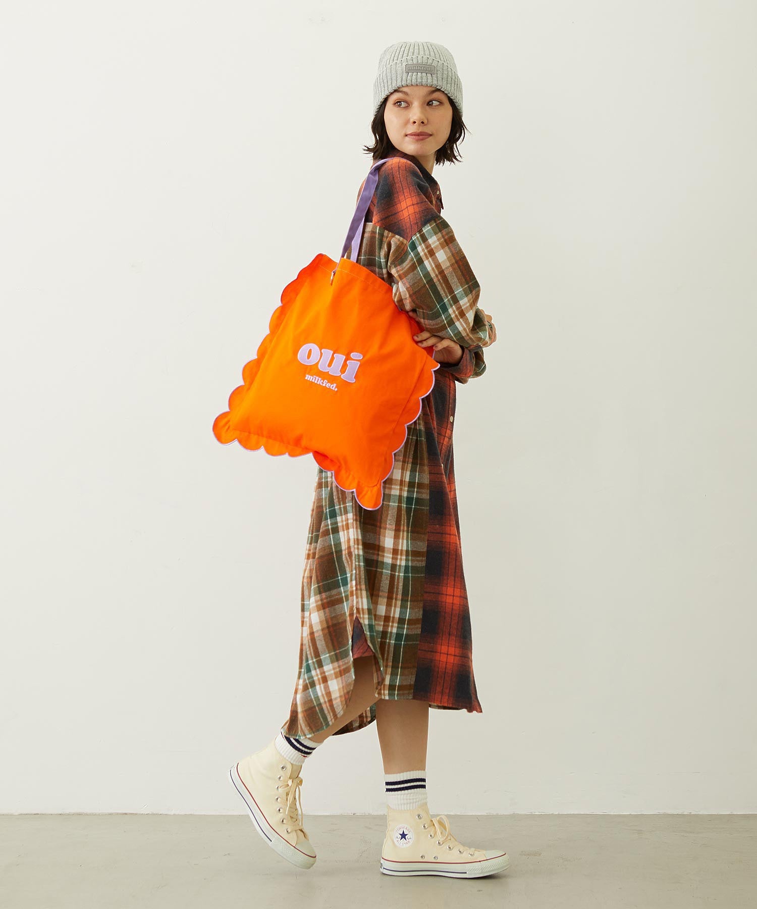 RUFFLE TOTE BAG