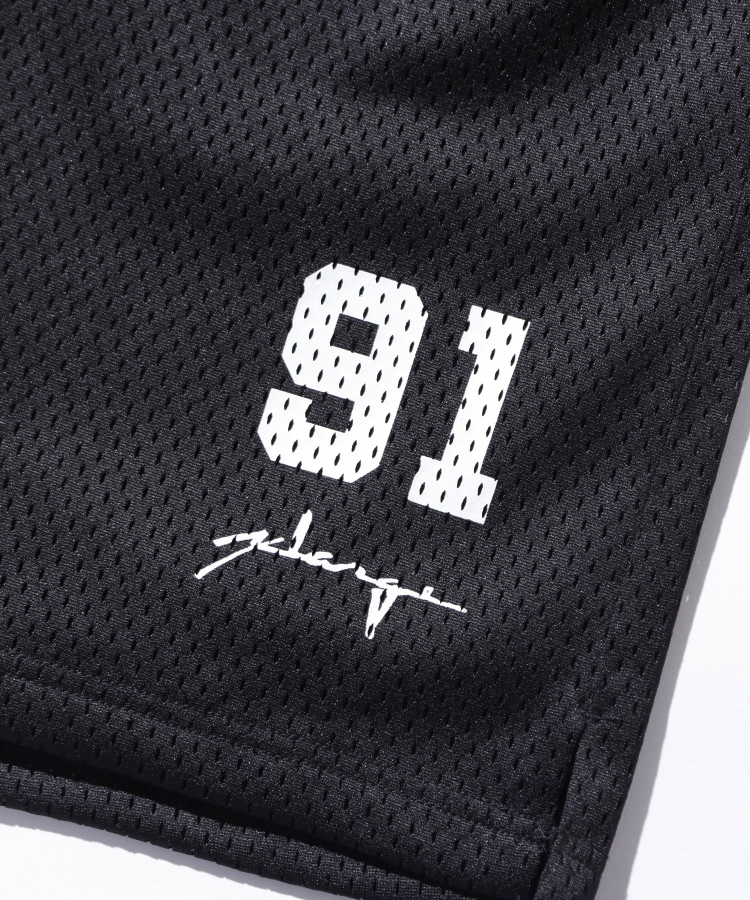 DISTORTION MESH EASY SHORTS
