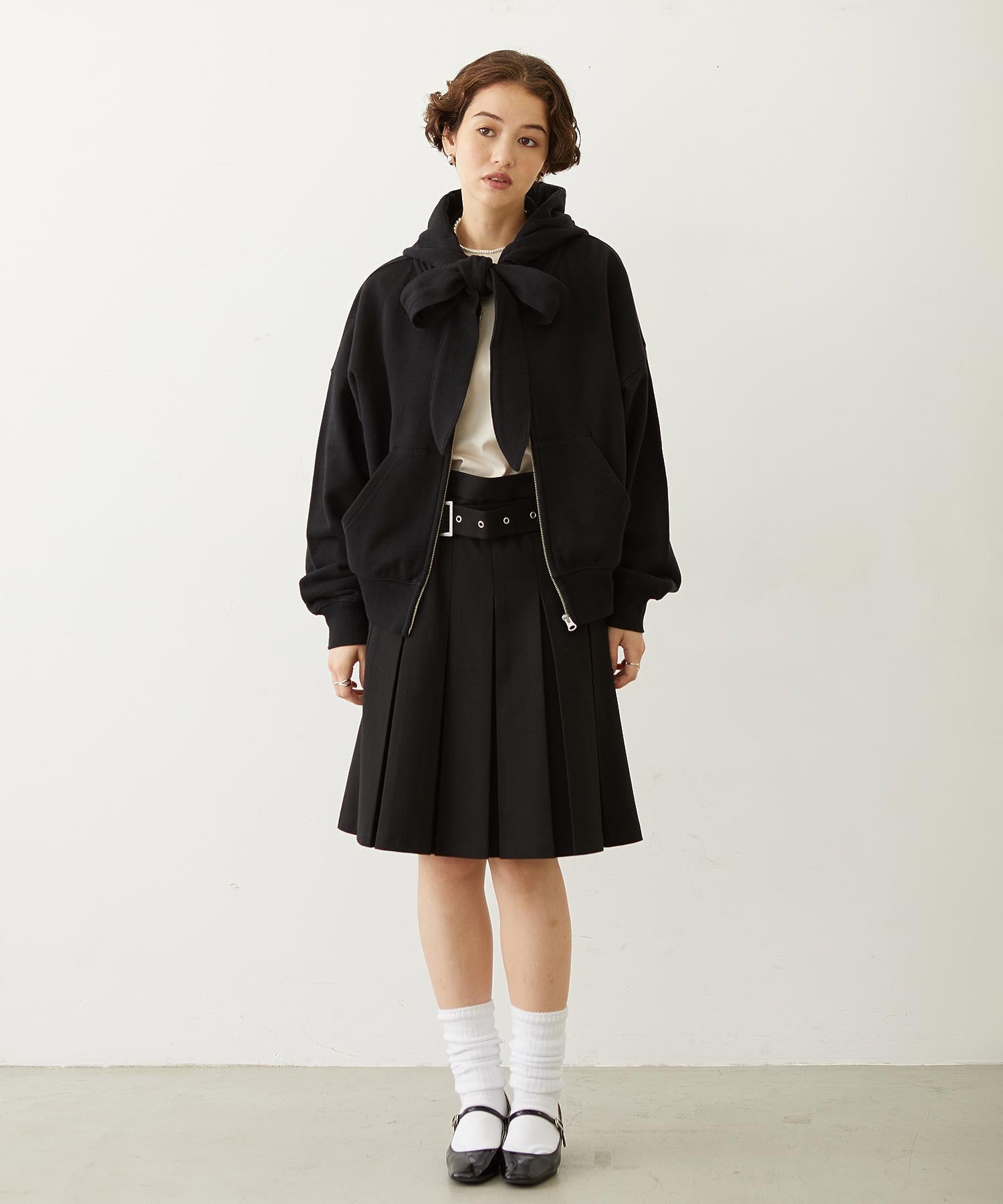 BELTED PLEATED SKIRT