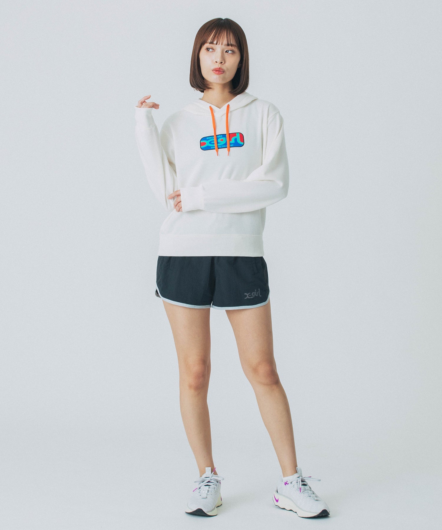 SHORT HOODIE SWEATSHIRT