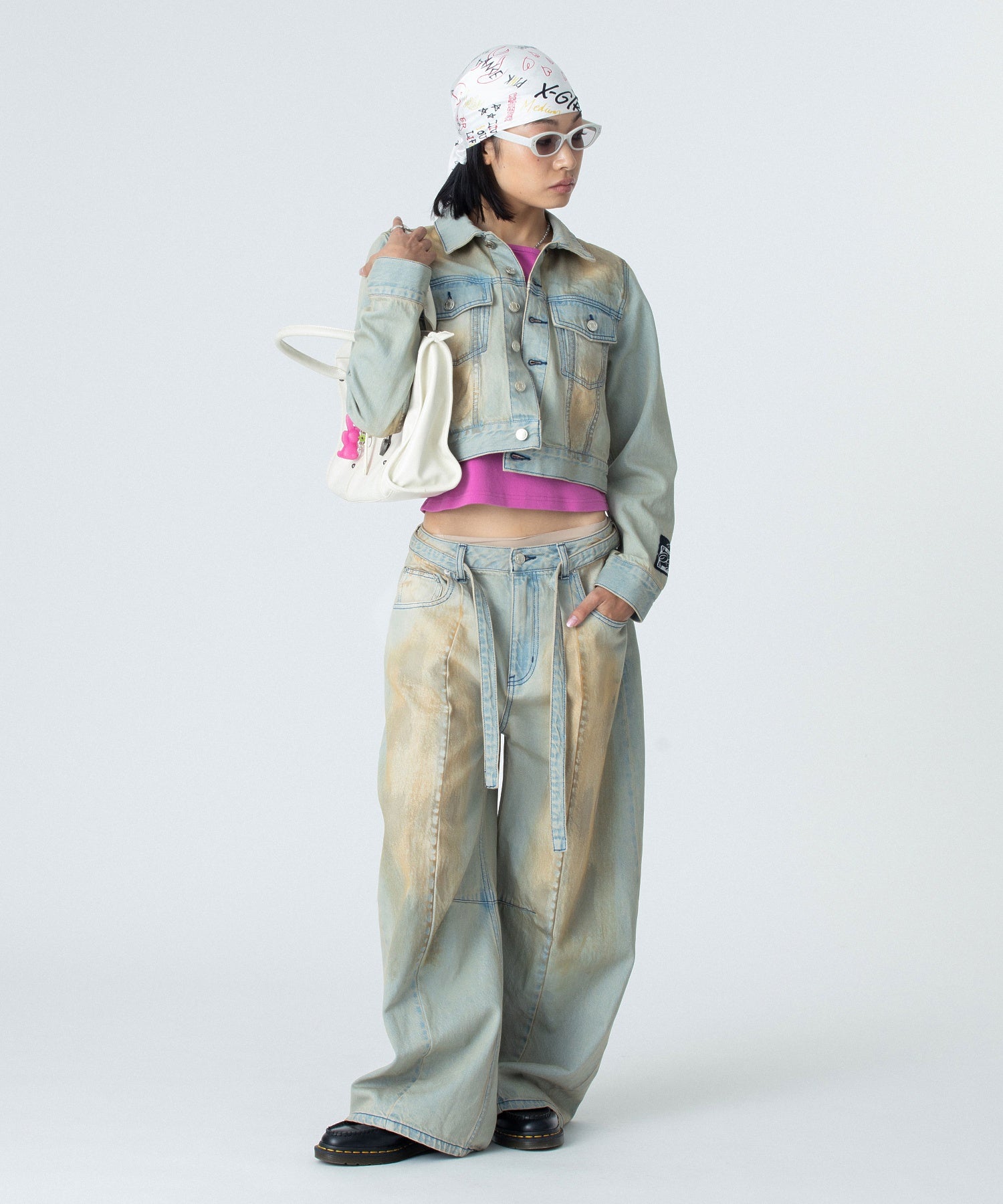 SPRAY AND CURSIVE SCRIPT LOGO S/S BABY TEE