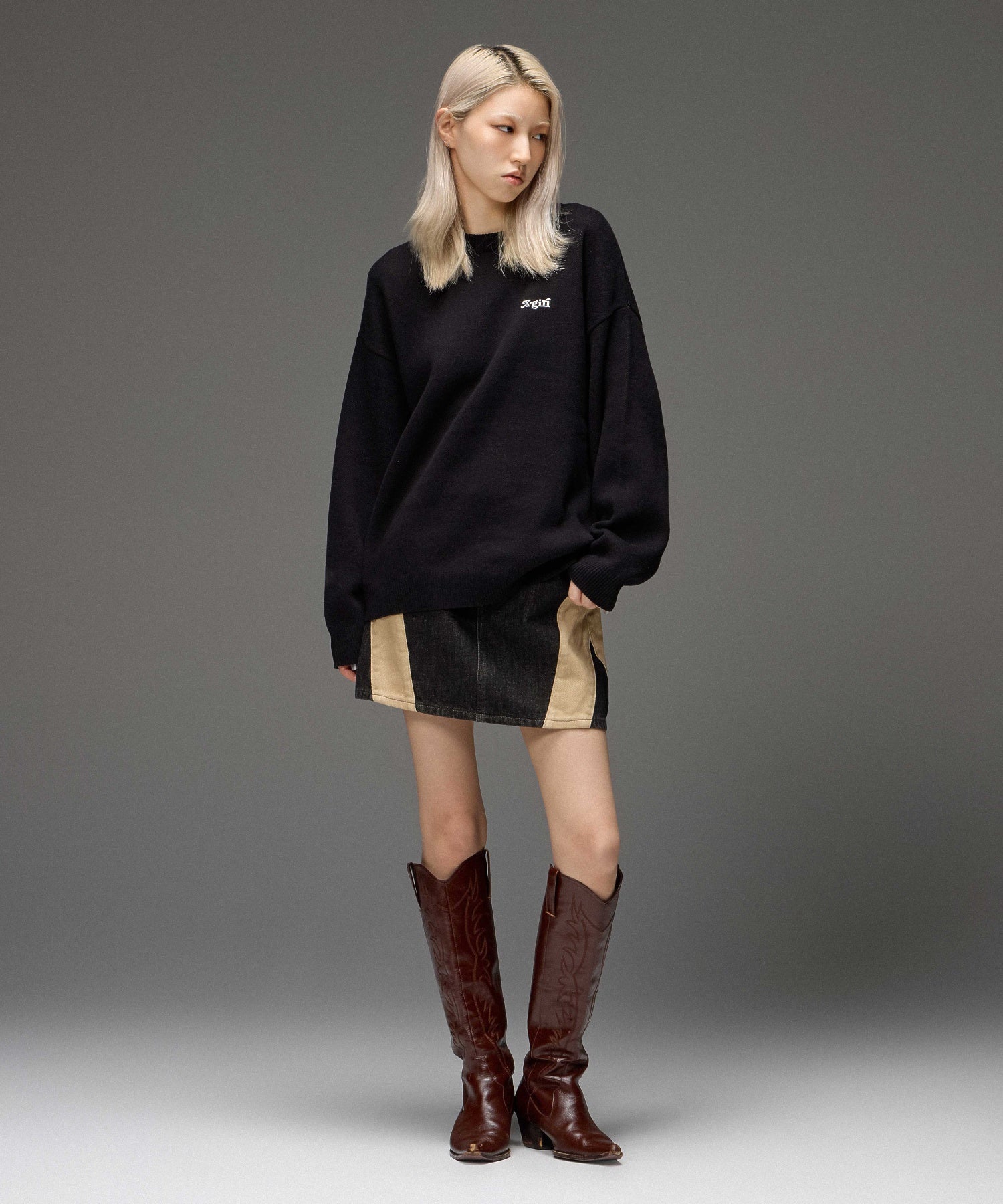 CONTRAST PANELED DENIM MINI SKIRT