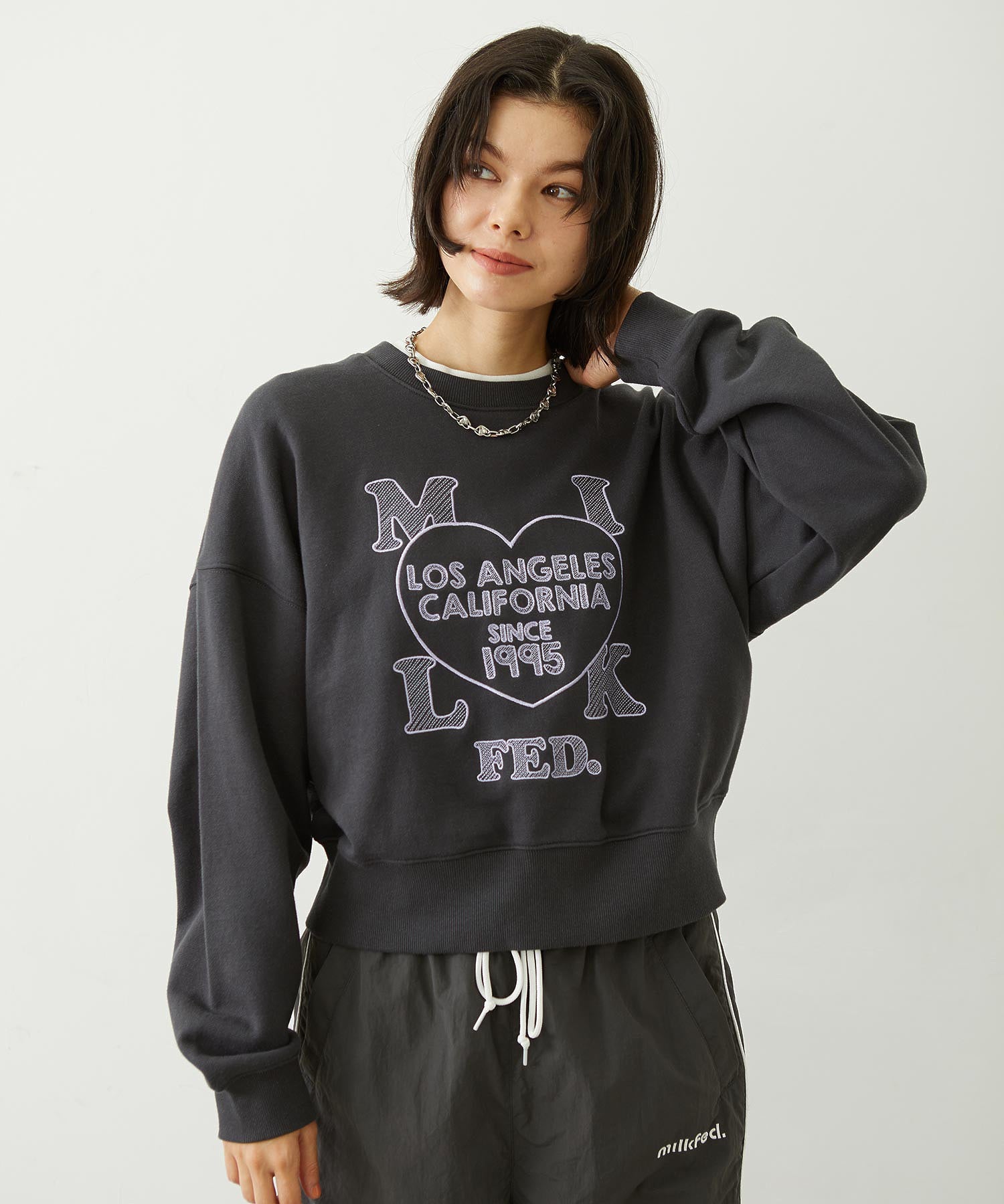 STITCHED HEART LOGO SHORT CREW SWEAT