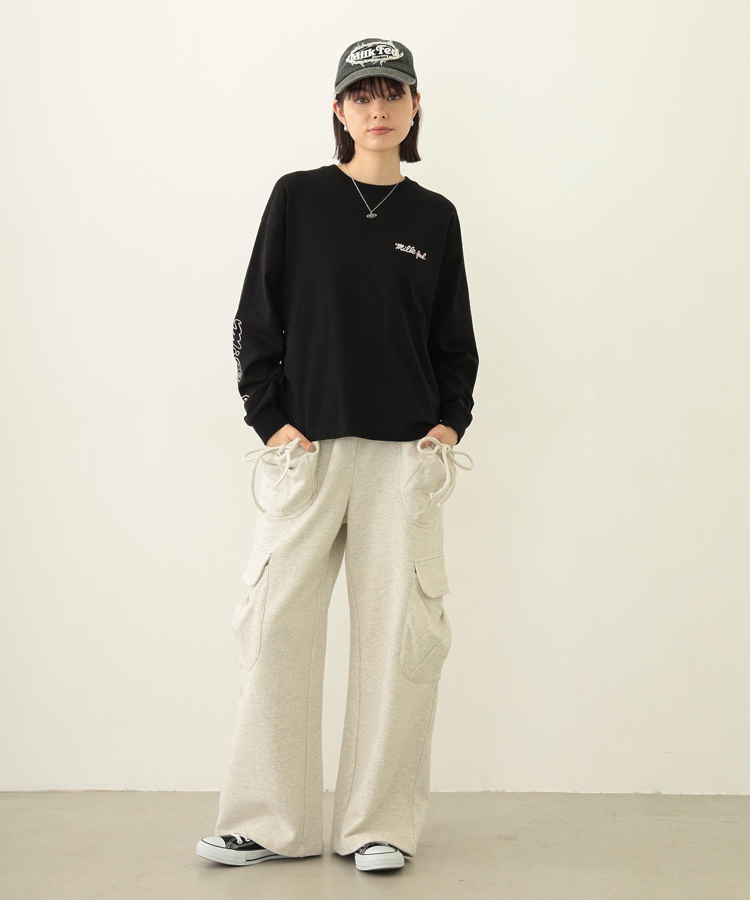 GATHERED POCKET SWEAT CARGO PANTS