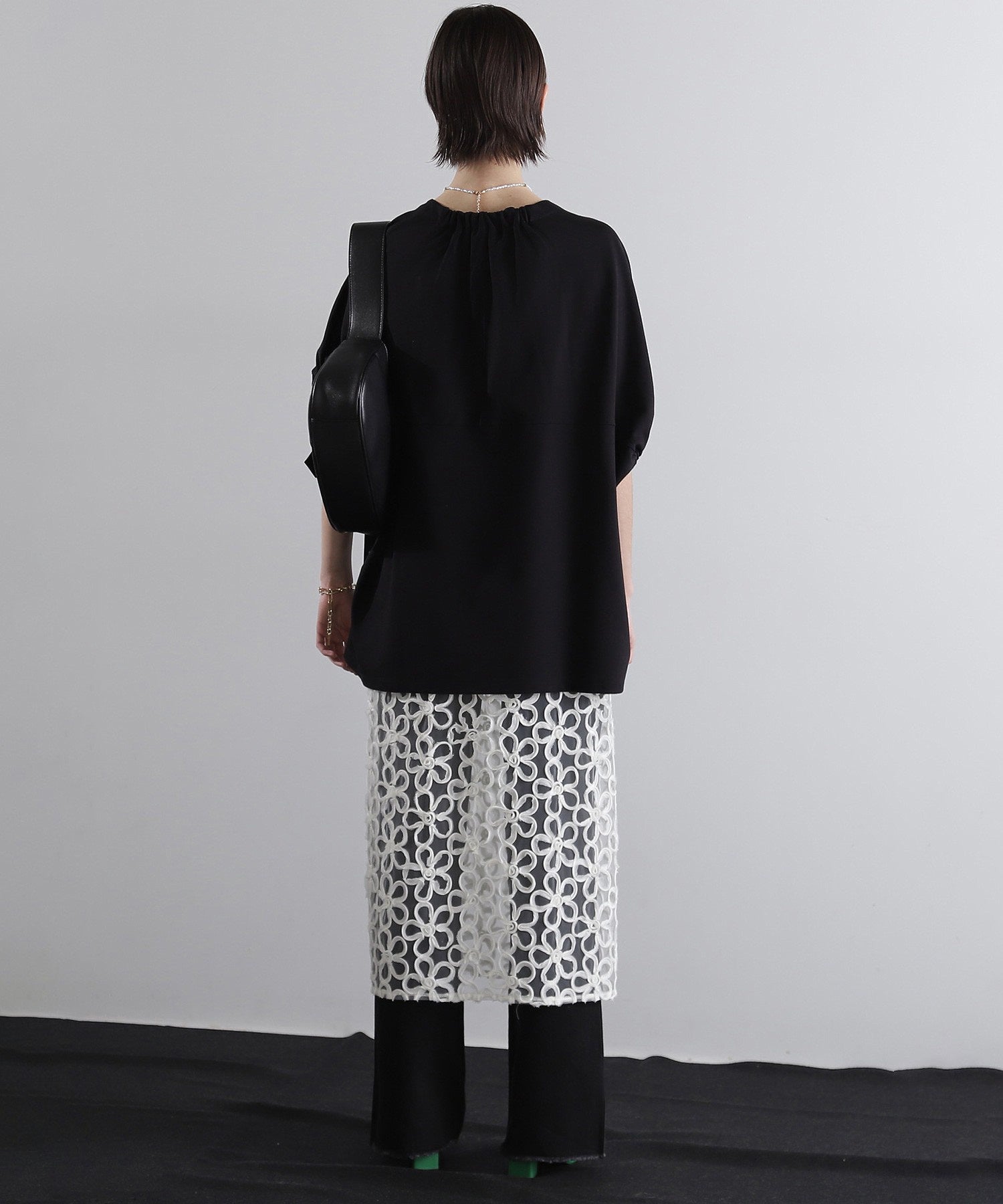 ボックスシルエットカットソー