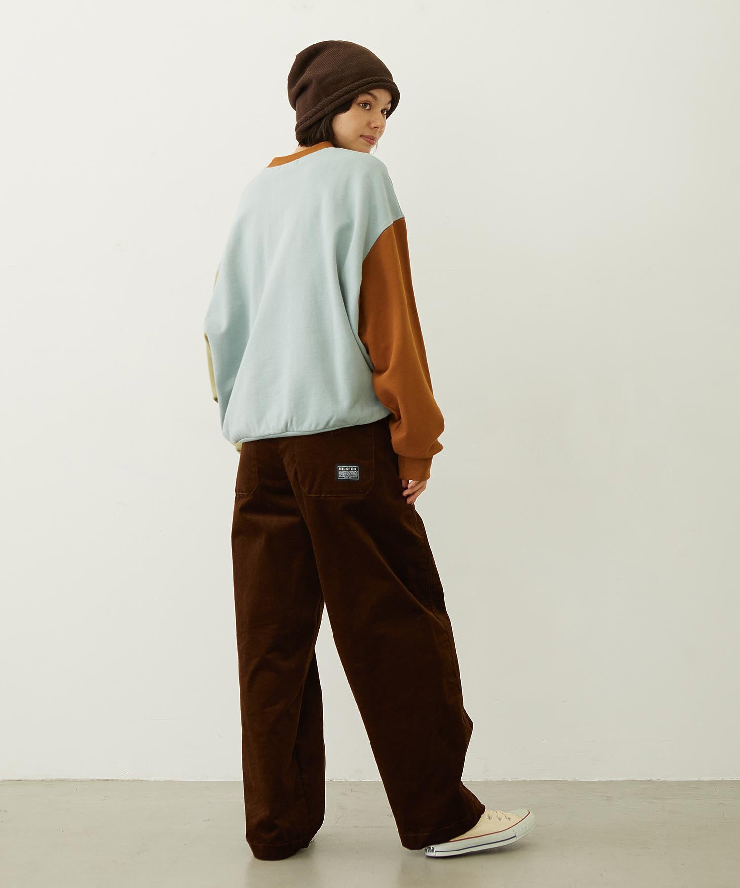 COLOR BLOCK SWEAT TOP