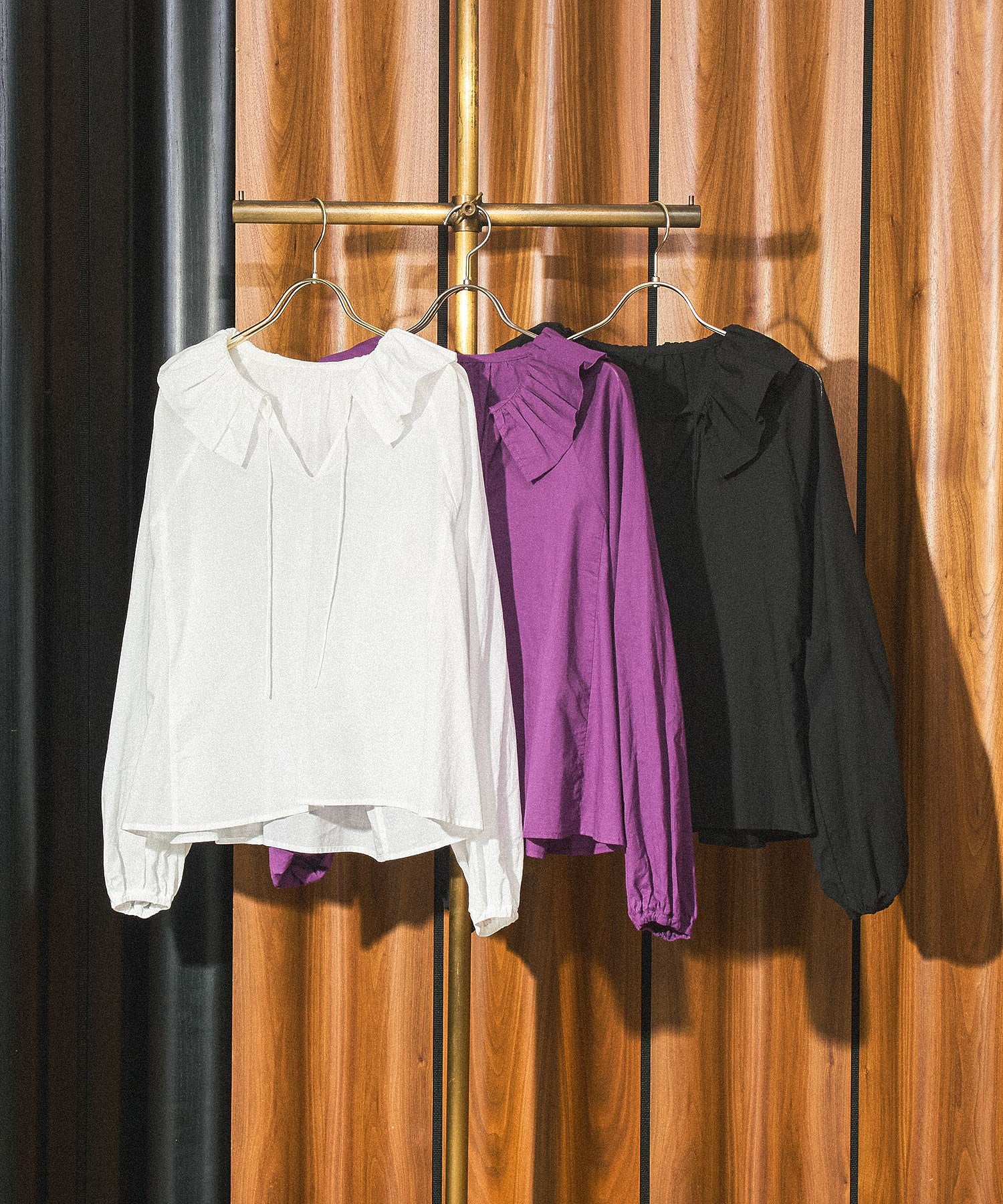 FRILL COLLAR BLOUSE