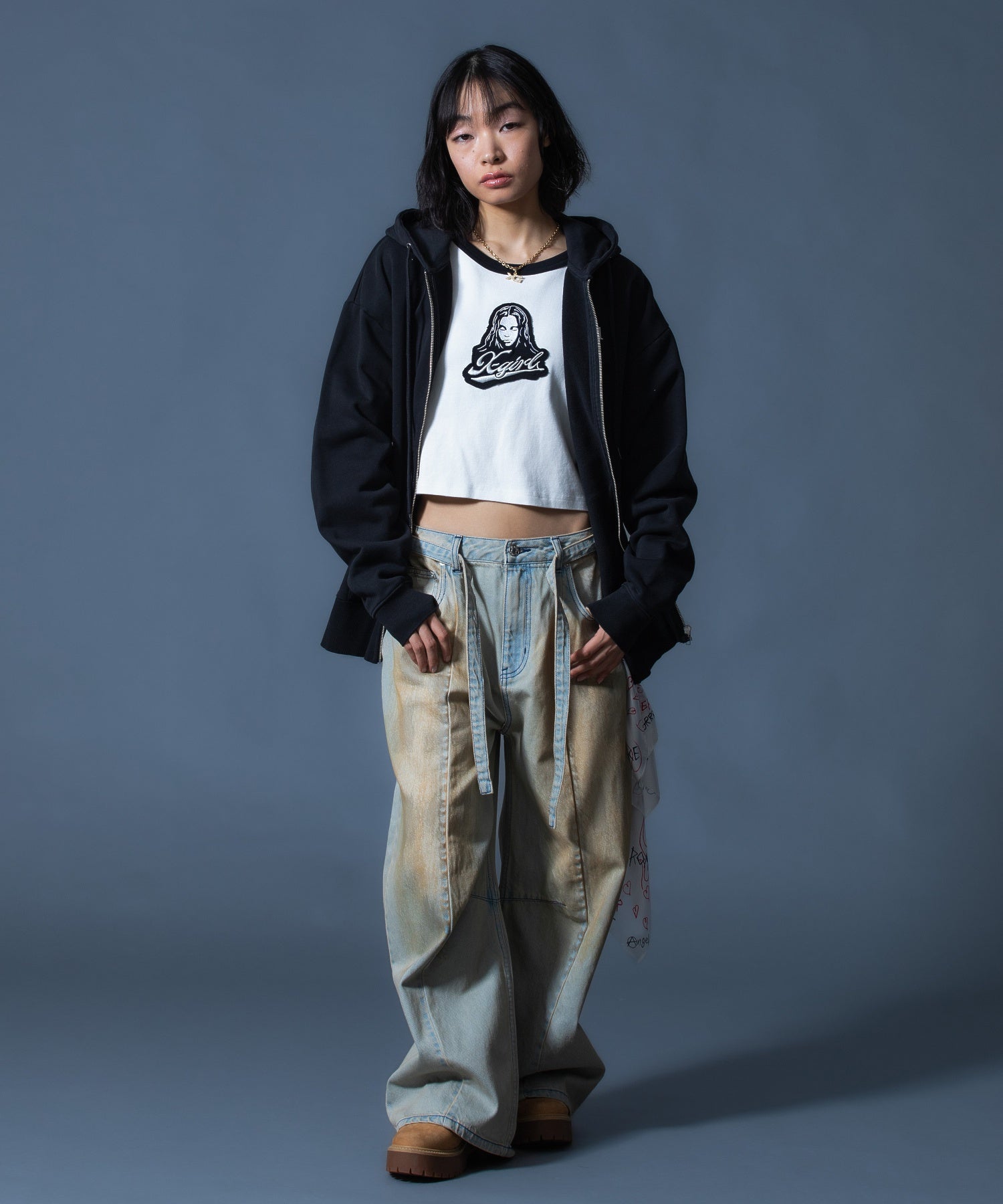 FADED FACE LABEL WIDE BAGGY DENIM PANTS