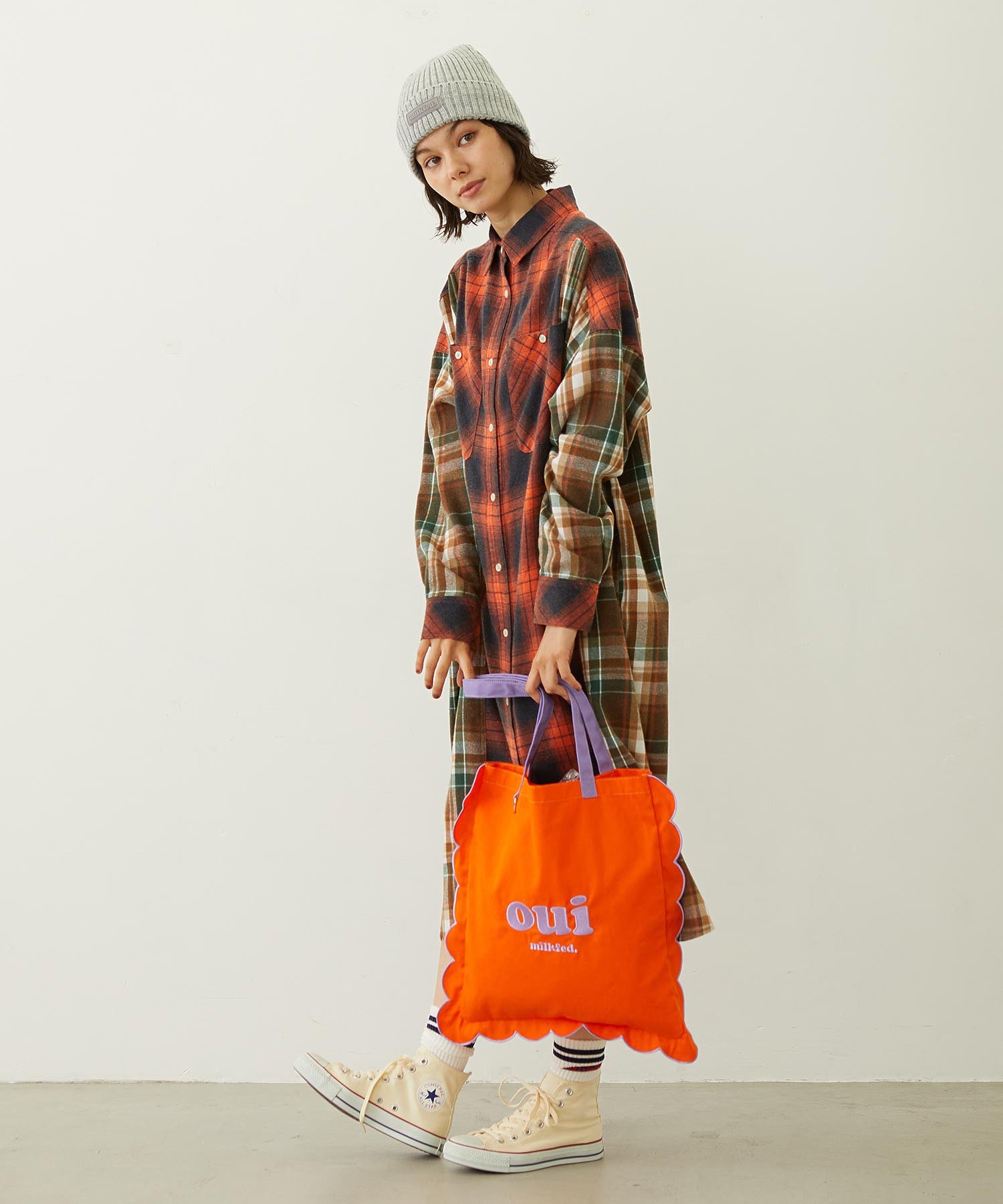 RUFFLE TOTE BAG