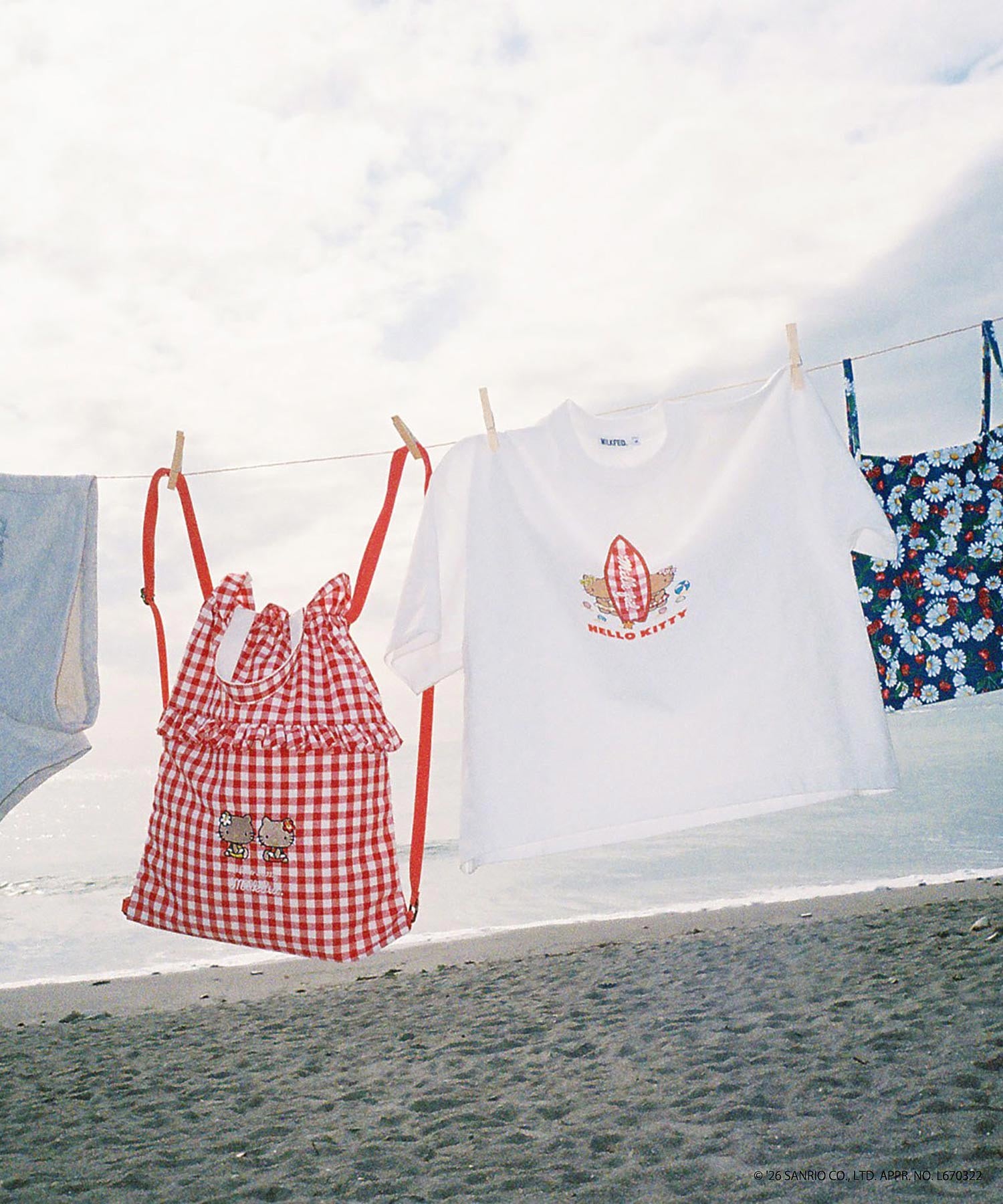 MILKFED. × HELLO KITTY SUN-KISSED F2F DRAWSTRING BAG