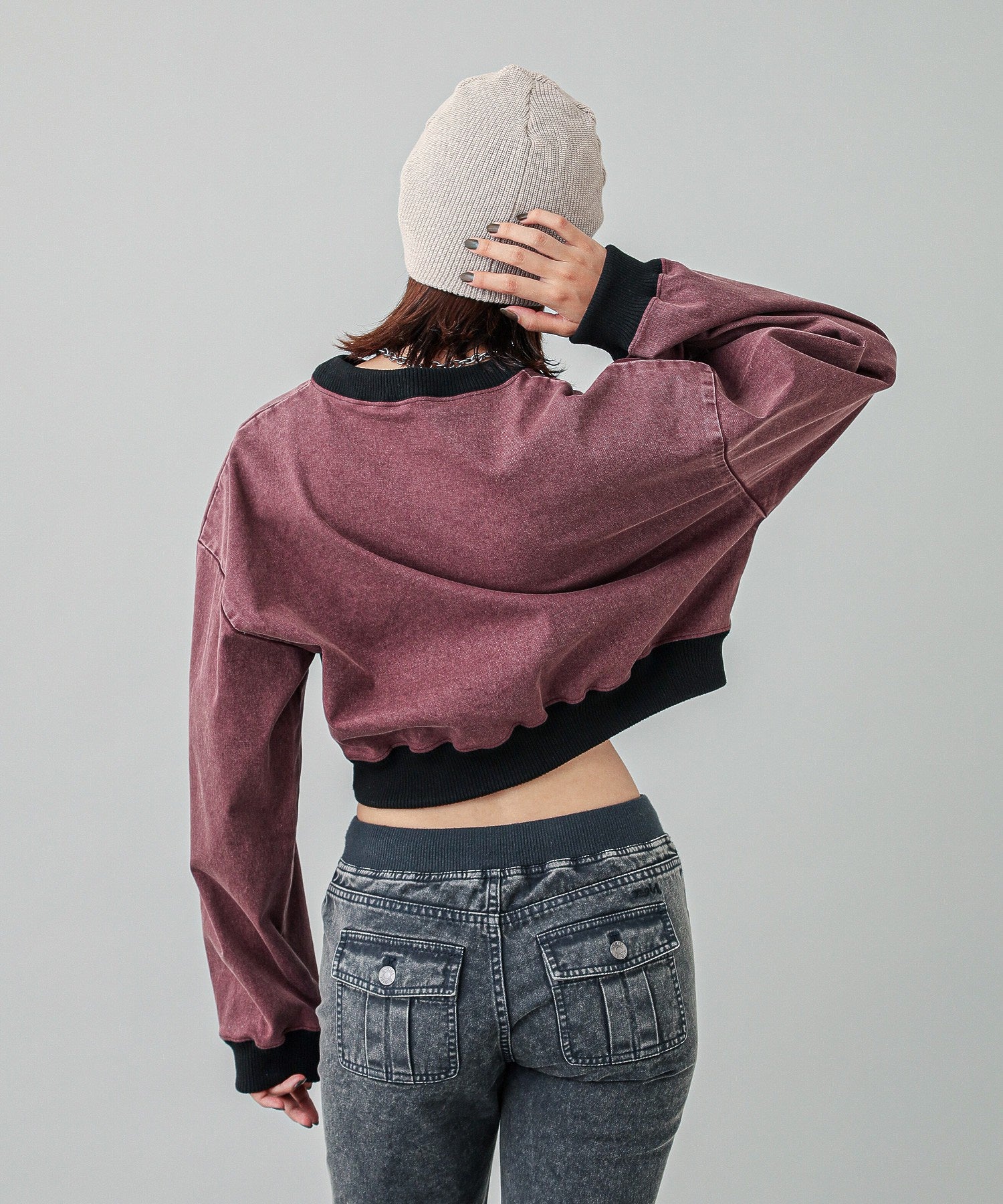 WOVEN CROPPED CREWNECK TOP