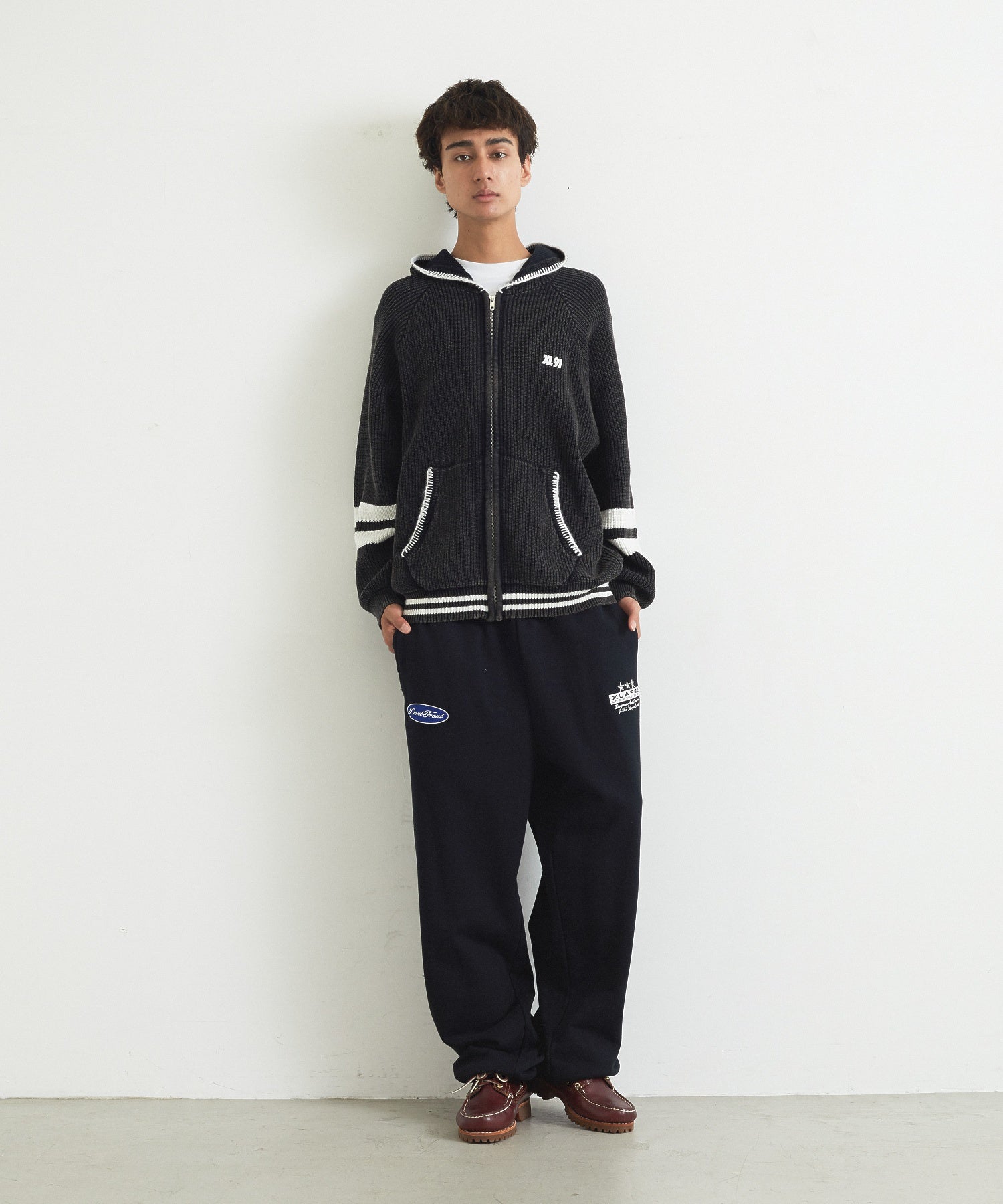 DAMAGED SWEAT PANTS