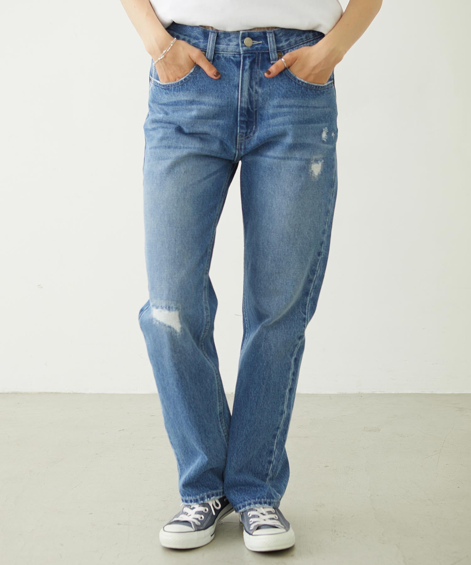 REPAIR DETAIL DENIM PANTS