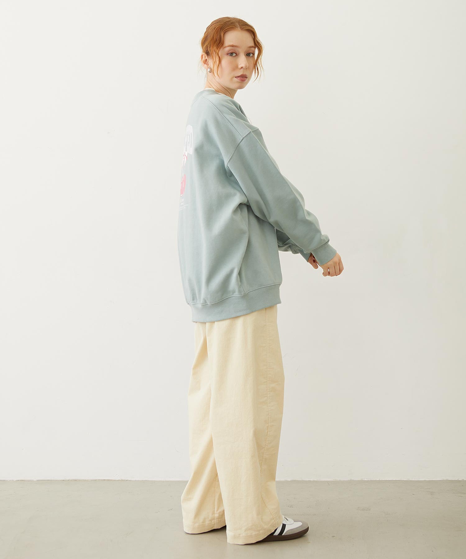 RIBBON AND CHERRY SWEAT TOP