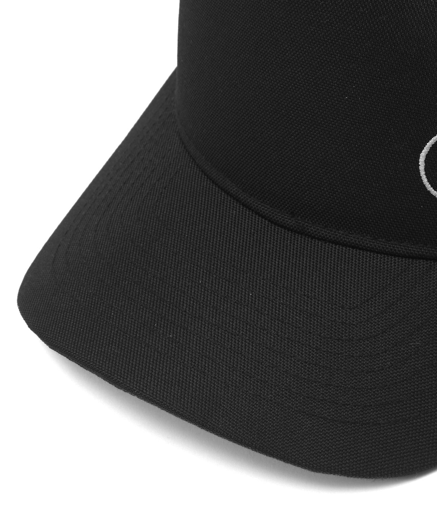 SIDE SCRIPT LOGO TRUCKER CAP