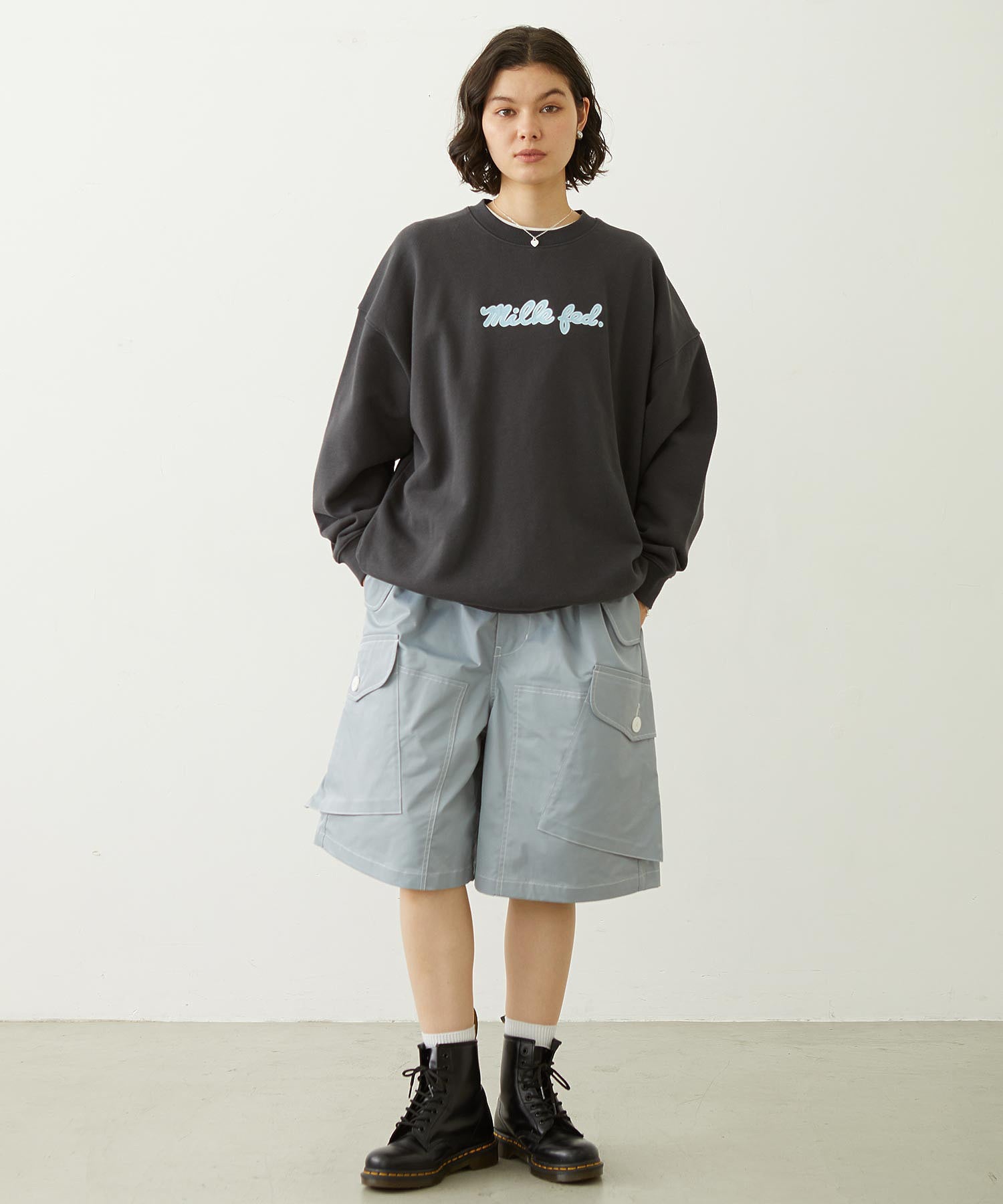 ICING LOGO SAGARA WIDE CREW SWEAT TOP