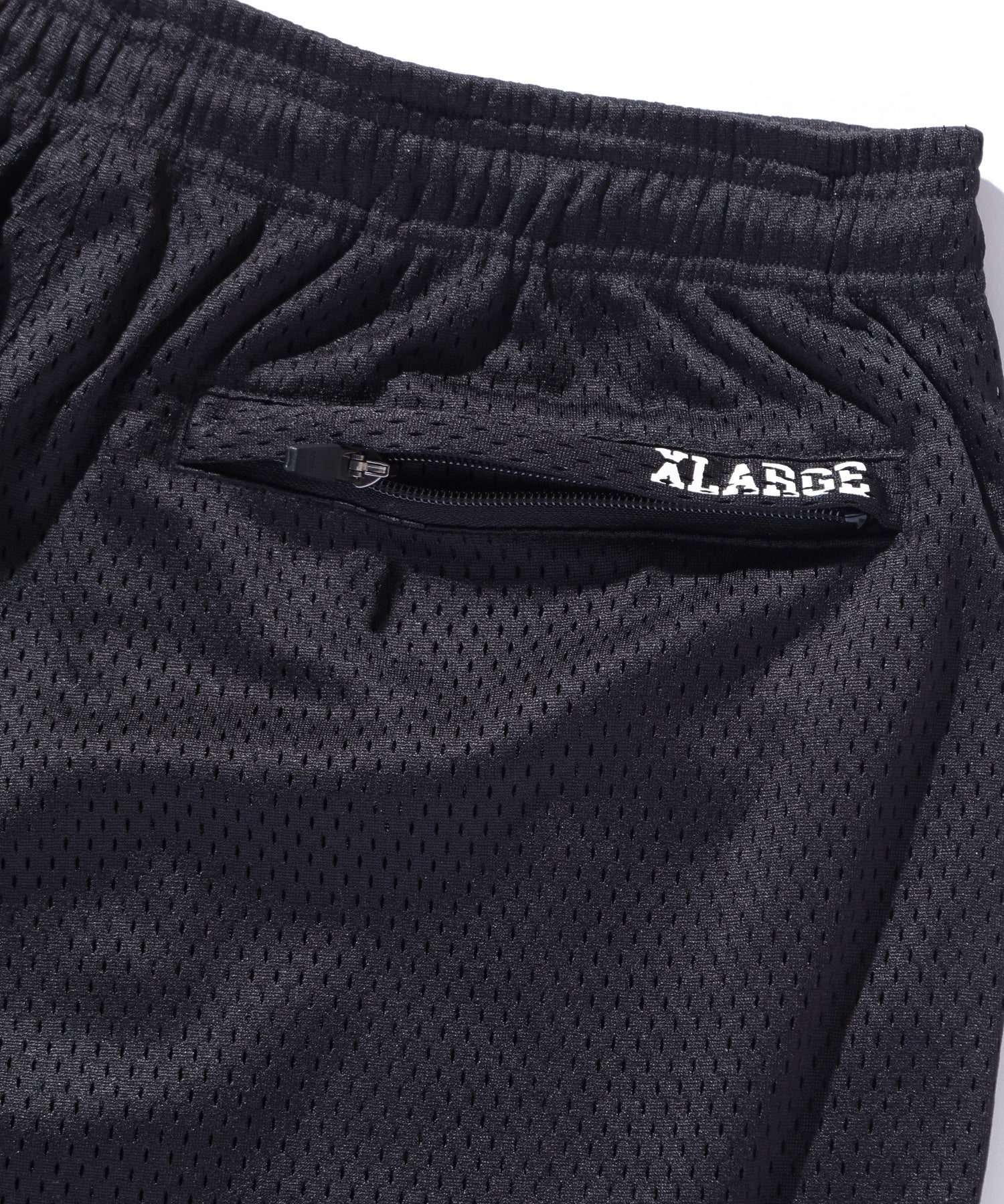 DISTORTION MESH EASY SHORTS