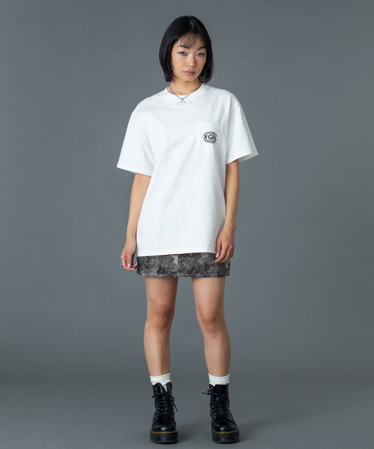 CHECKER OVAL LOGO POCKET S/S TEE