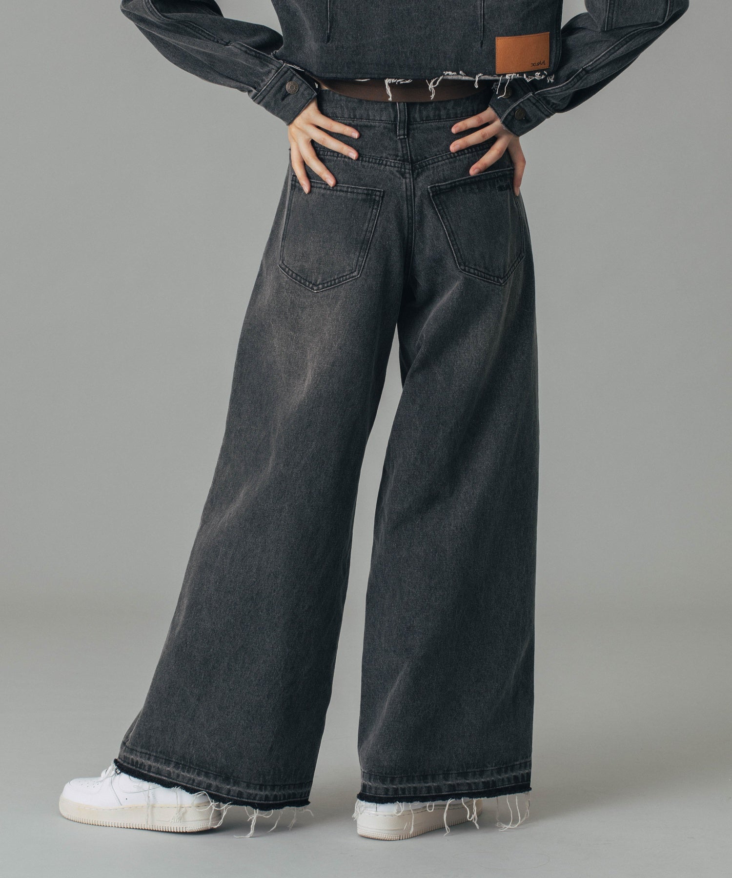 LOW RISE OVERDYED DENIM PANTS