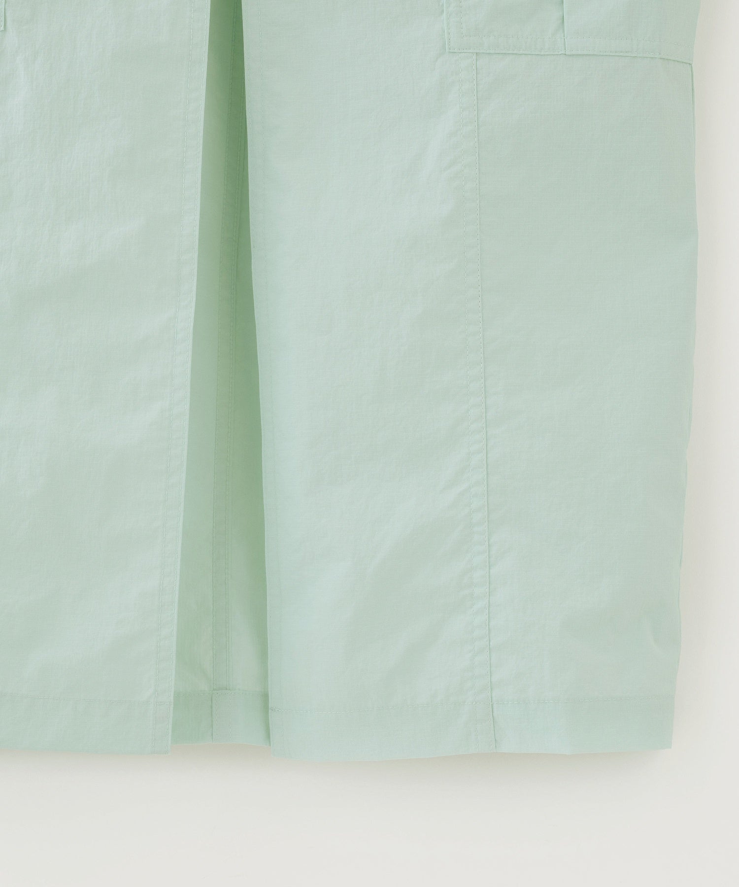 LIGHTWEIGHT CARGO SKIRT