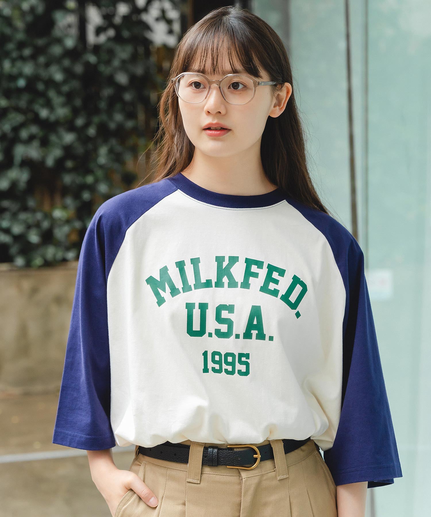 COLLEGE LOGO BIG S/S TOP