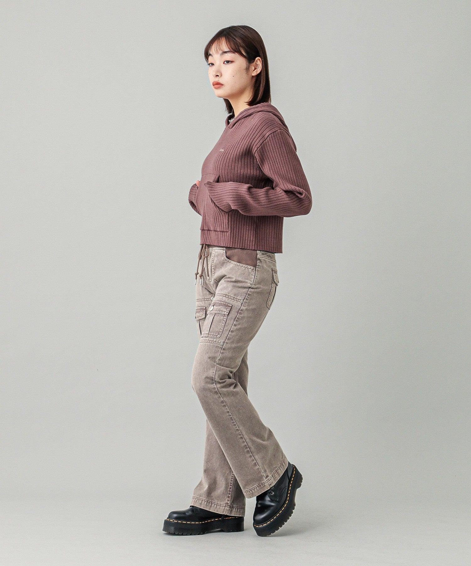 LOW RISE FLARE EASY PANTS