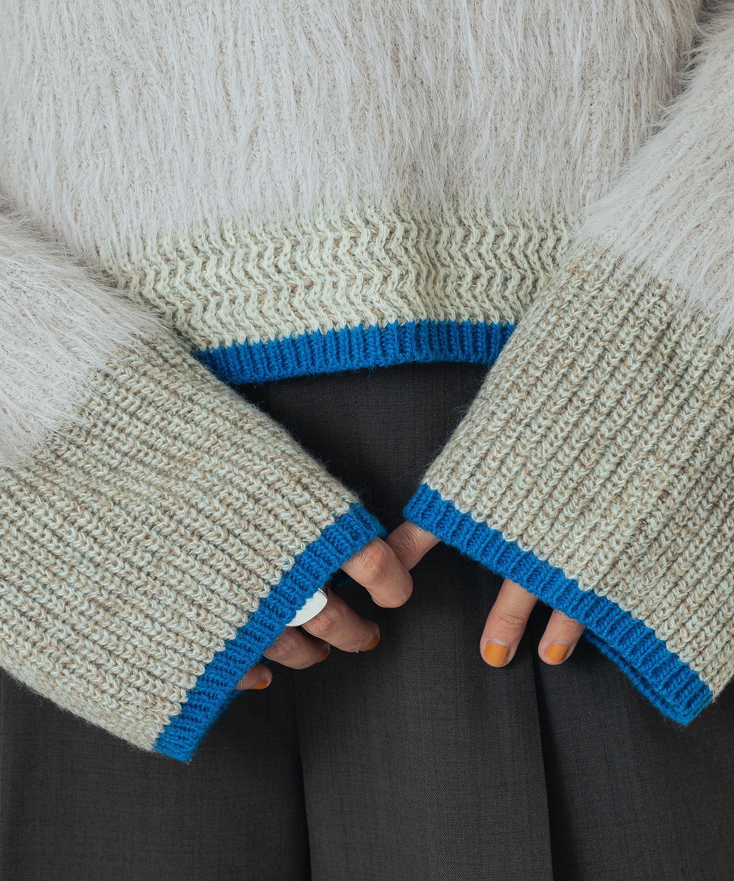 CROPPED BLOKING KNIT