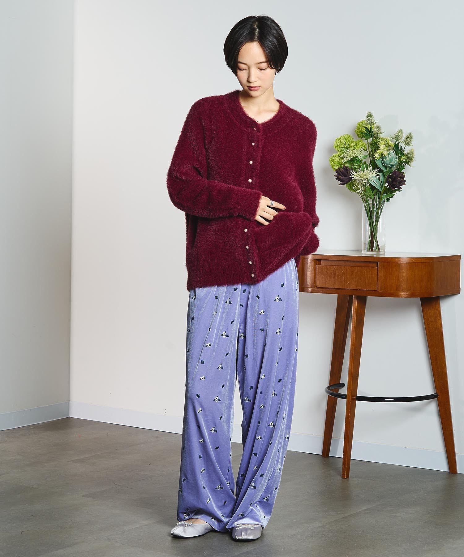EMBROIDERY VELOUR PANTS