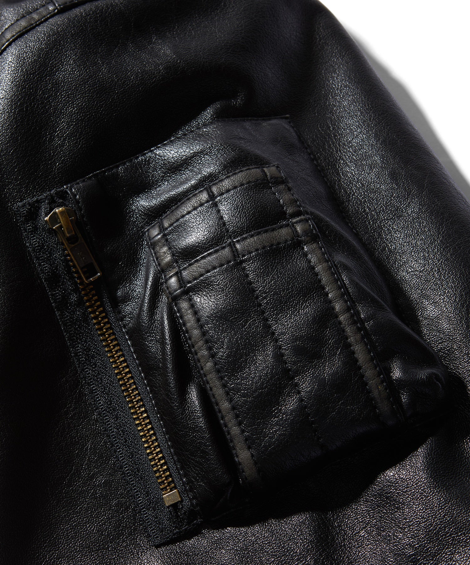 DETACHABLE FAUX FUR COLLAR PATCHED LOGO JACKET