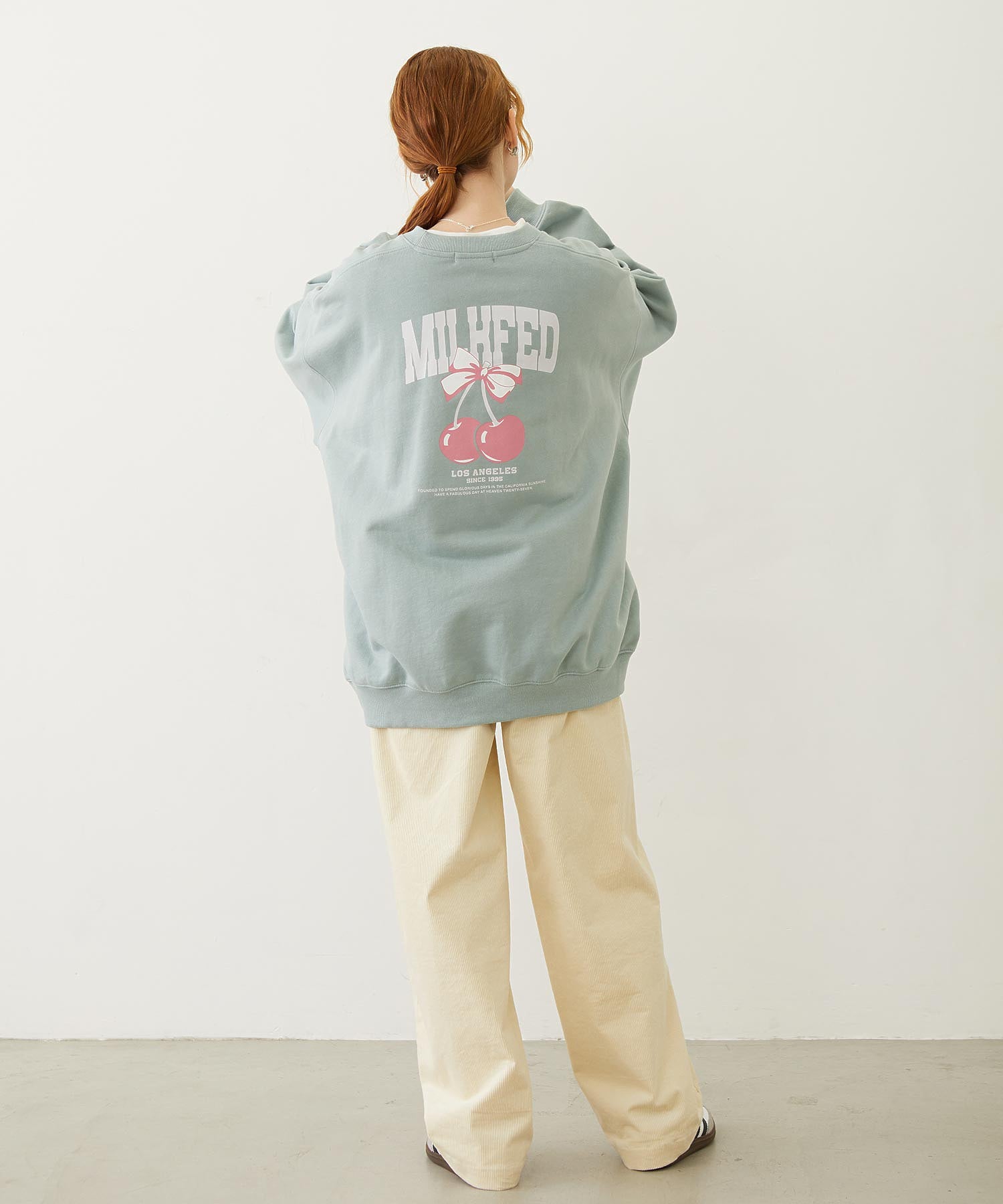 RIBBON AND CHERRY SWEAT TOP