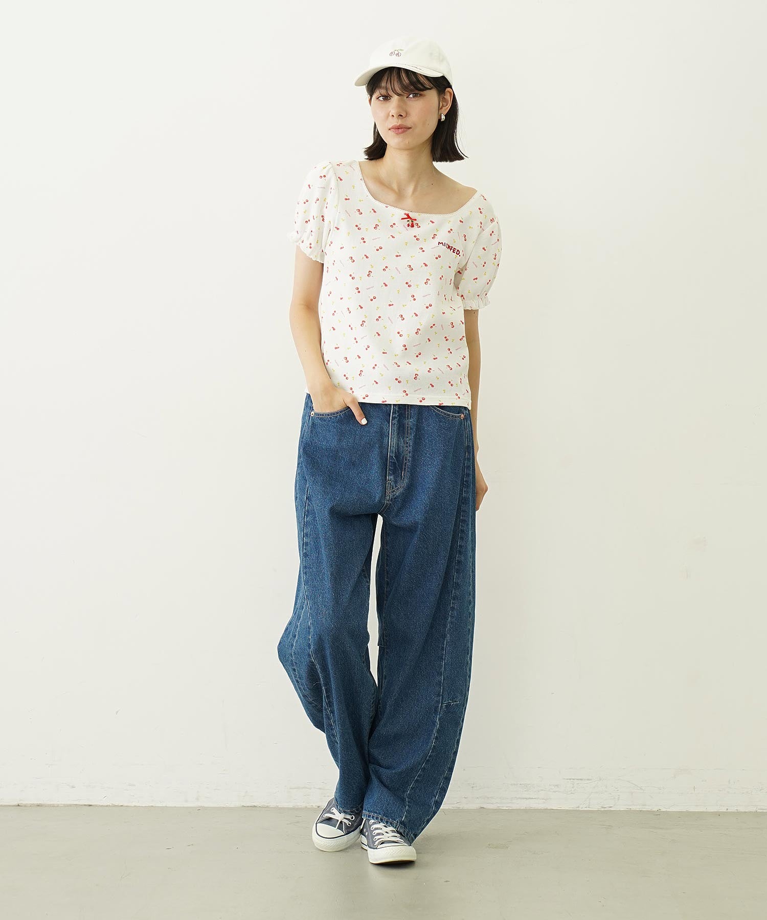 CHERRY PATTERN WAFFLE PUFF SLEEVES TOP