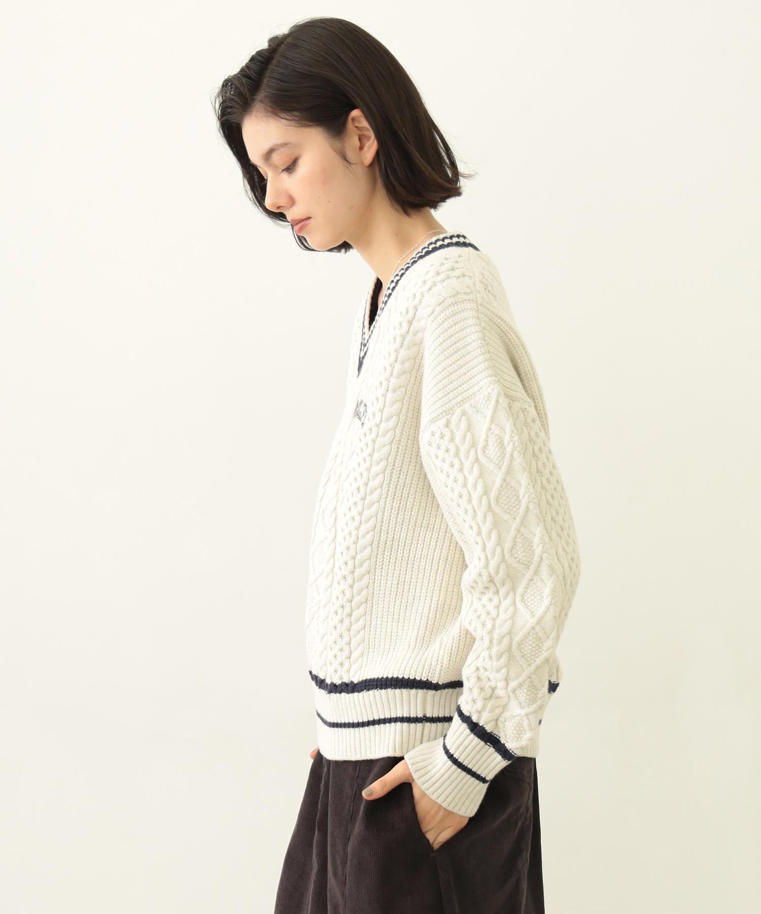 MILKFED. PATCH V-NECK KNIT