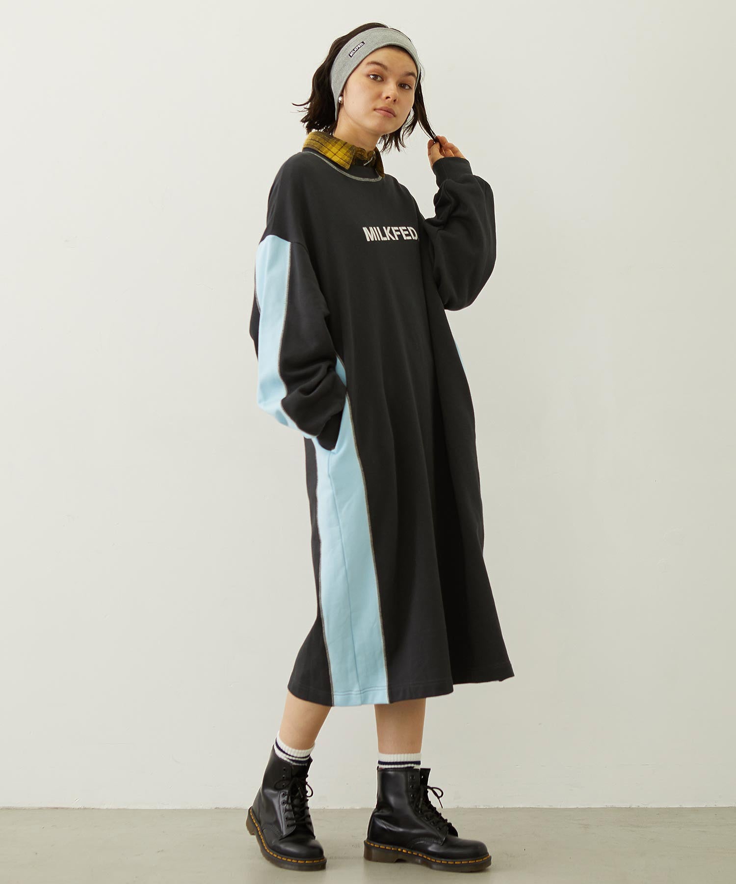 SIDE LINE SWEAT DRESS