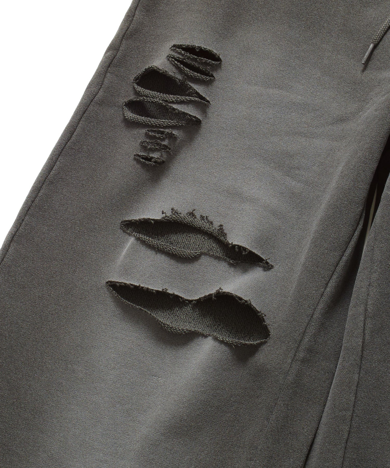 DISTRESSED SWEATPANTS