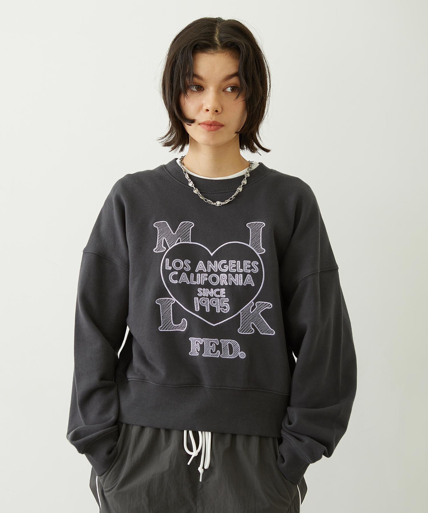 STITCHED HEART LOGO SHORT CREW SWEAT