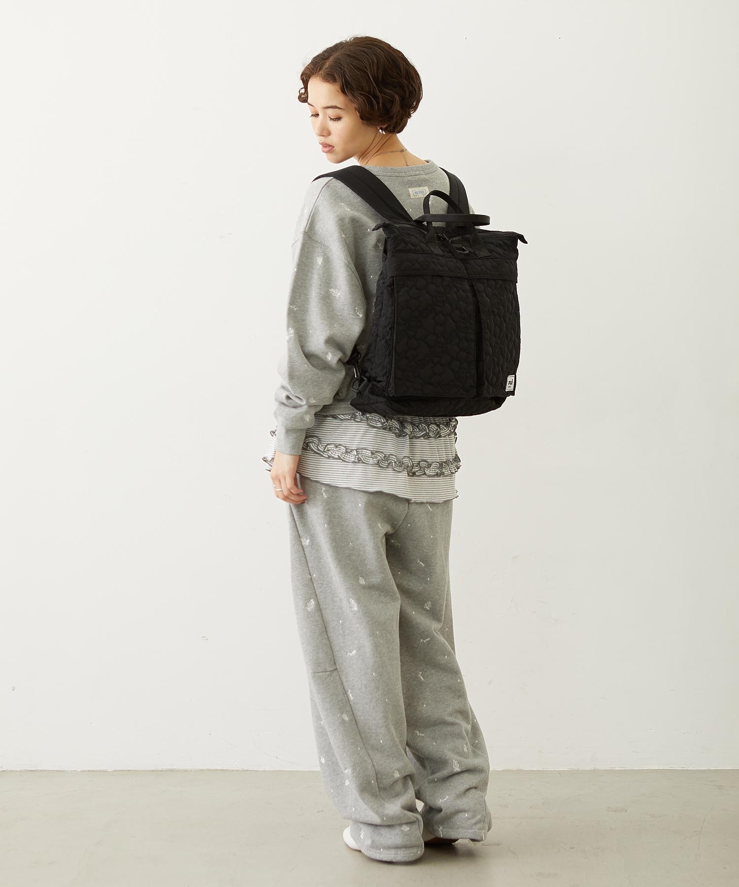 CHERRY QUILTED HELMET BAG