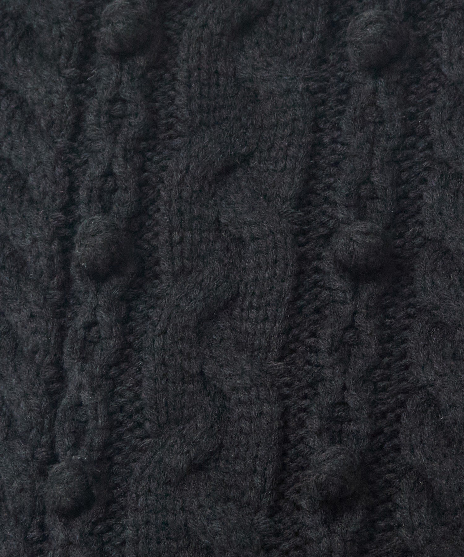 CABLE KNIT STOLE