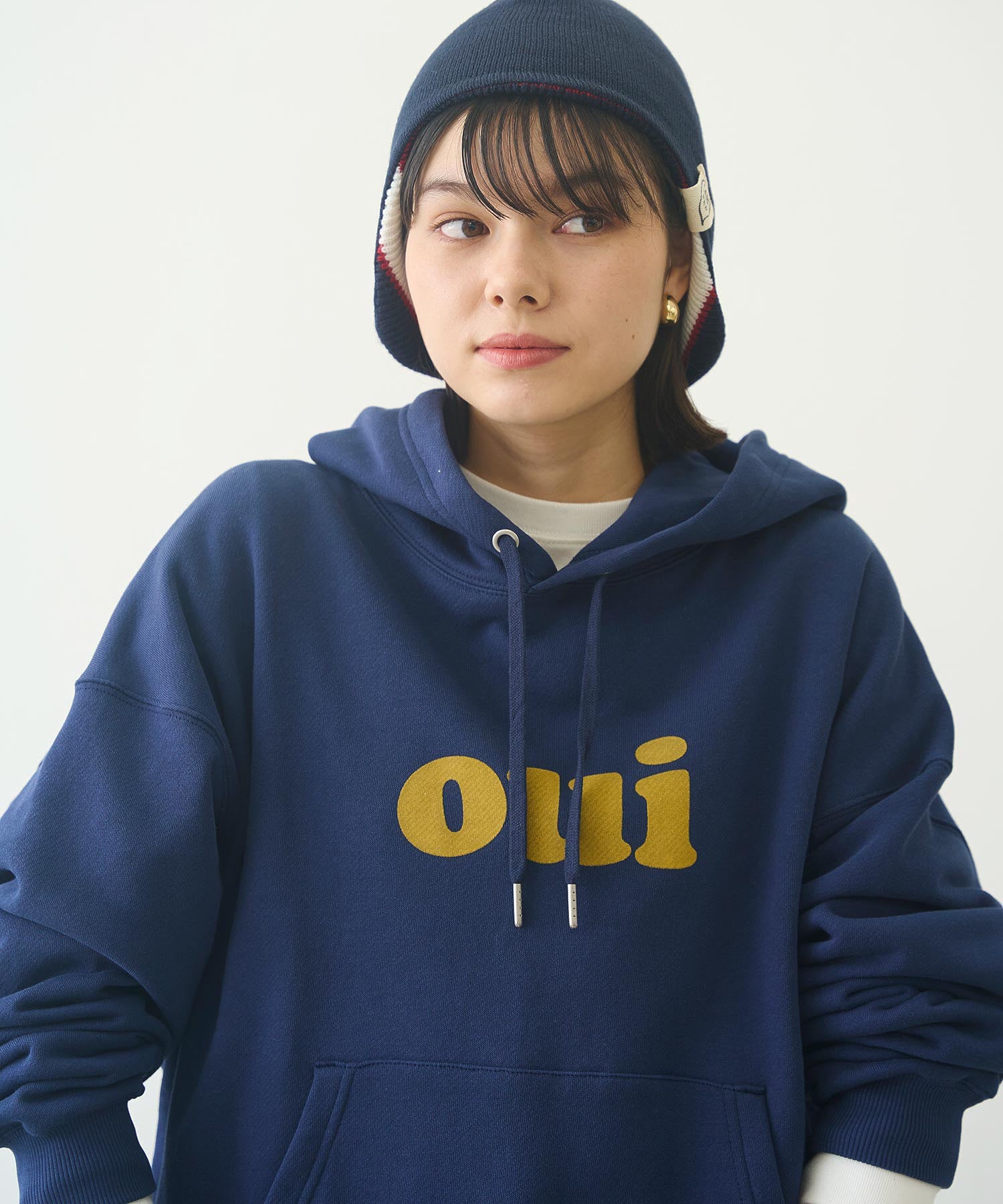 OUI SWEAT HOODIE