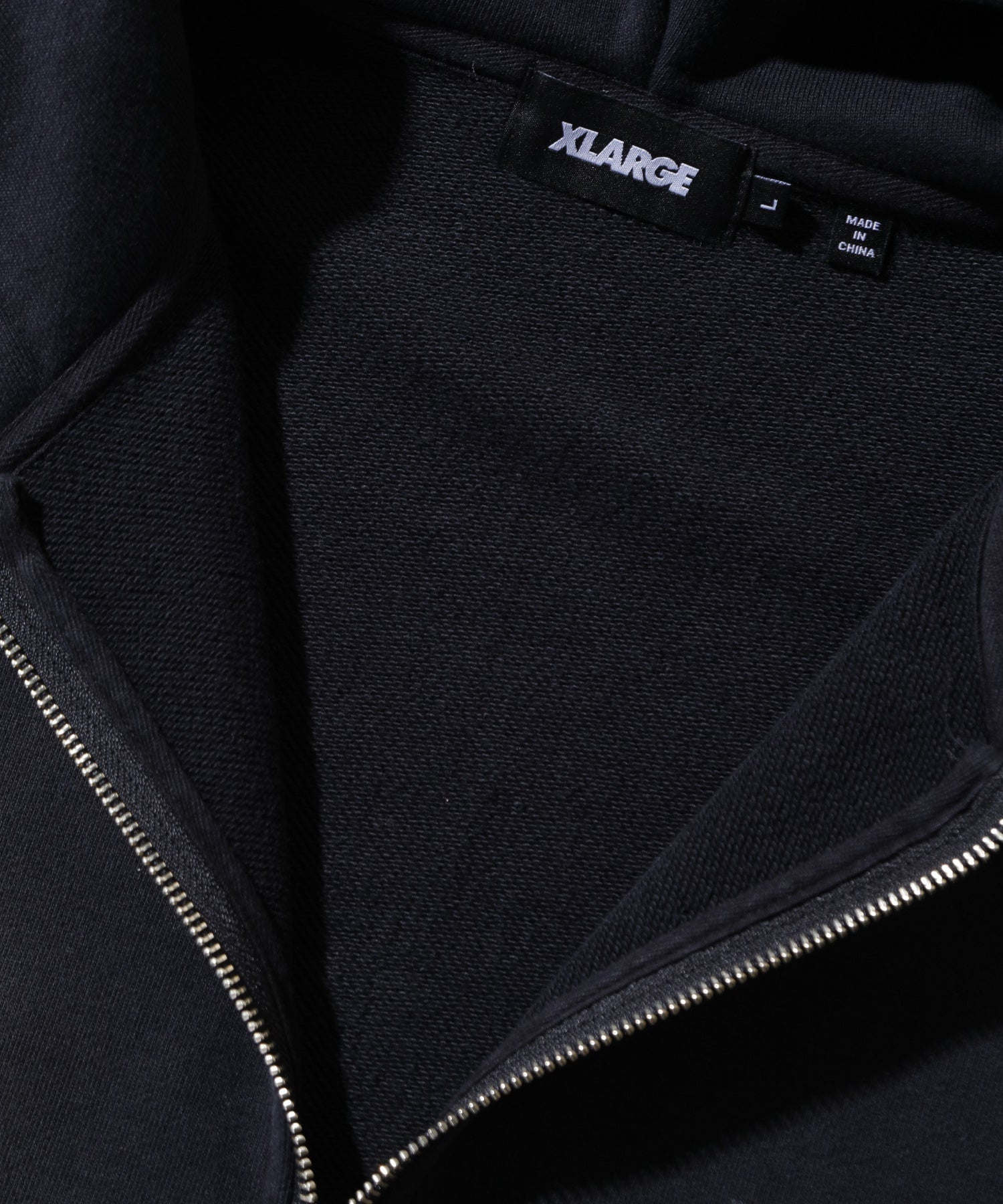 GEOMETRIC ZIP UP HOODED SWEATSHIRT
