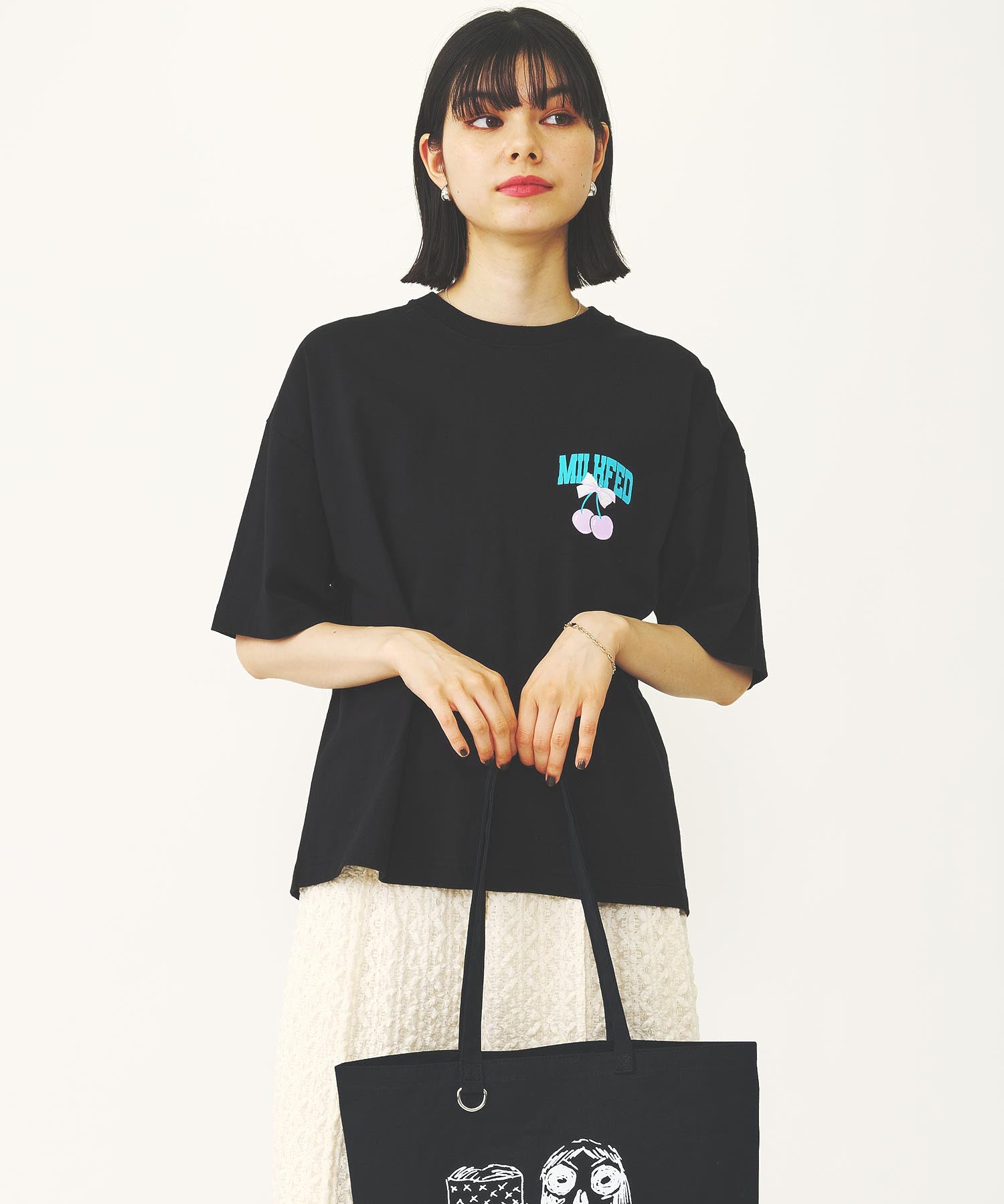 RIBBON AND CHERRY WIDE S/S TEE