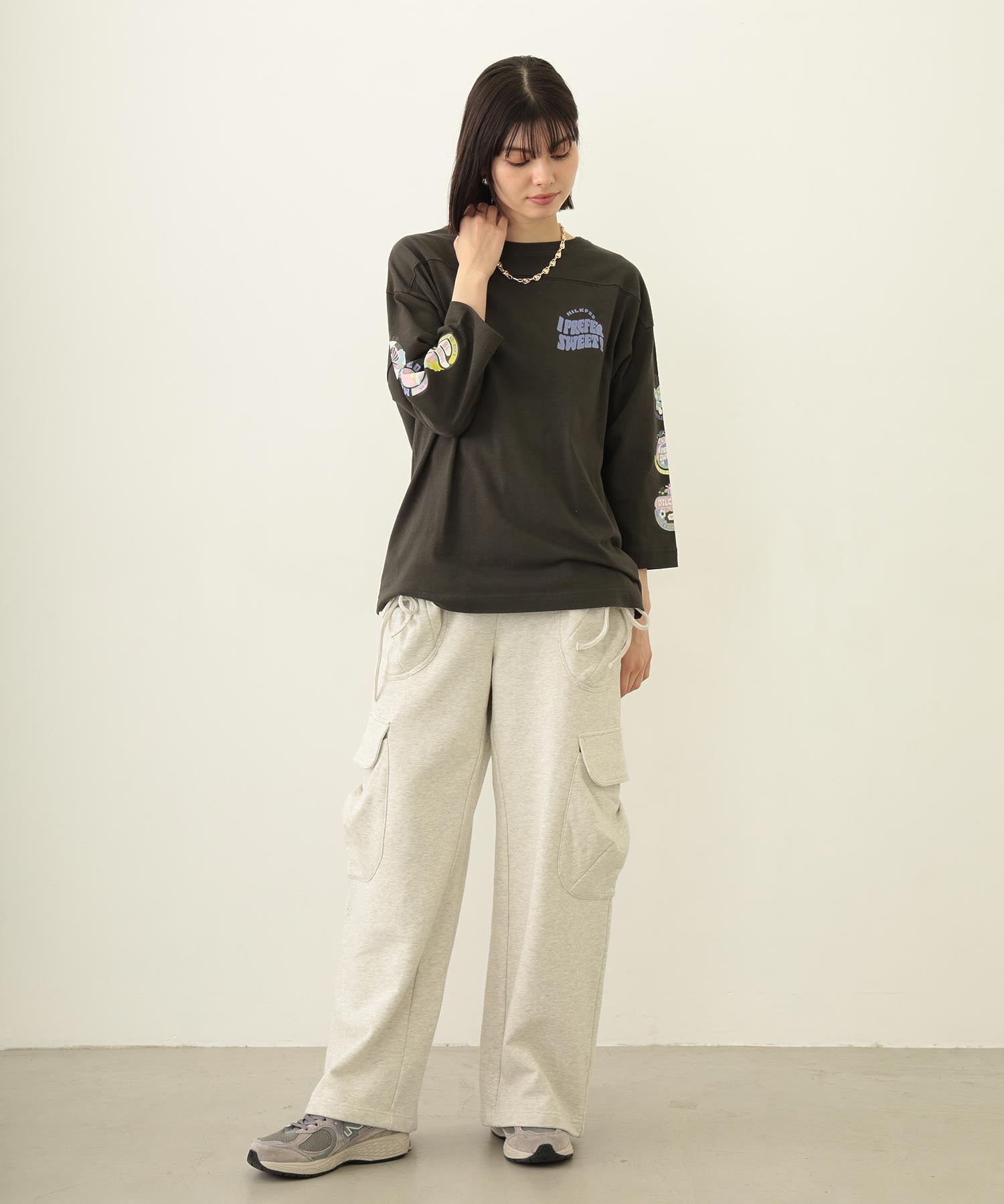 GATHERED POCKET SWEAT CARGO PANTS