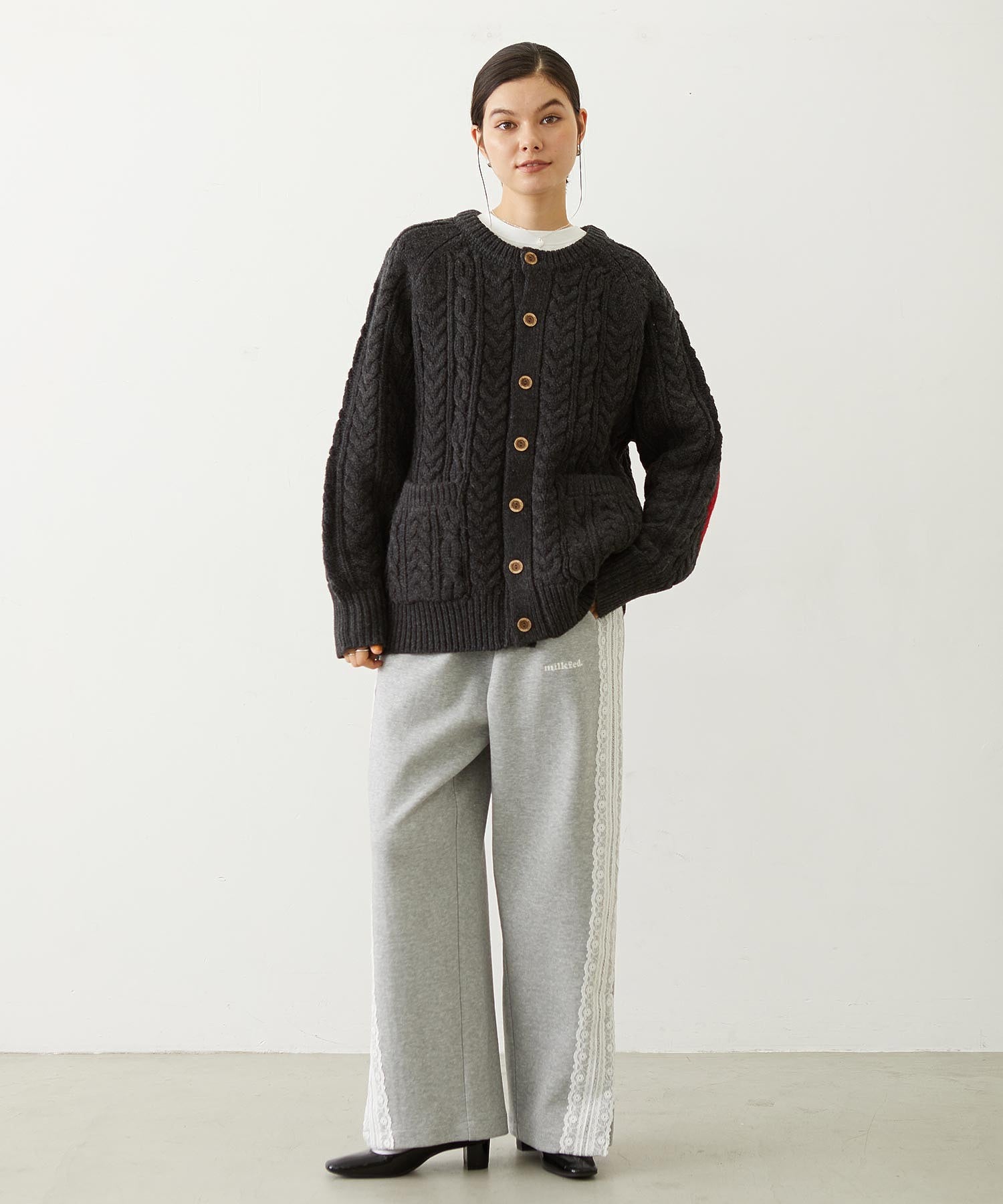 HEART ELBOW CABLE KNIT CARDIGAN