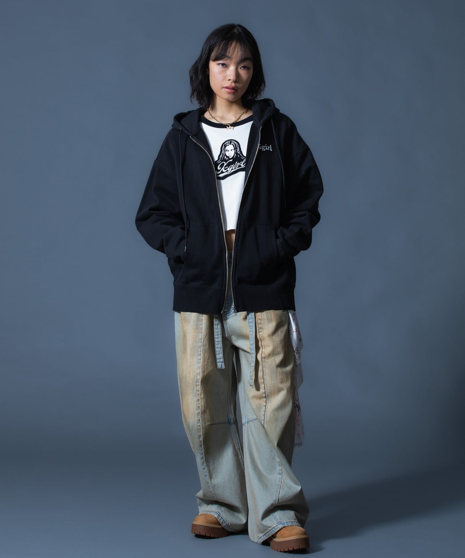 FADED FACE LABEL WIDE BAGGY DENIM PANTS