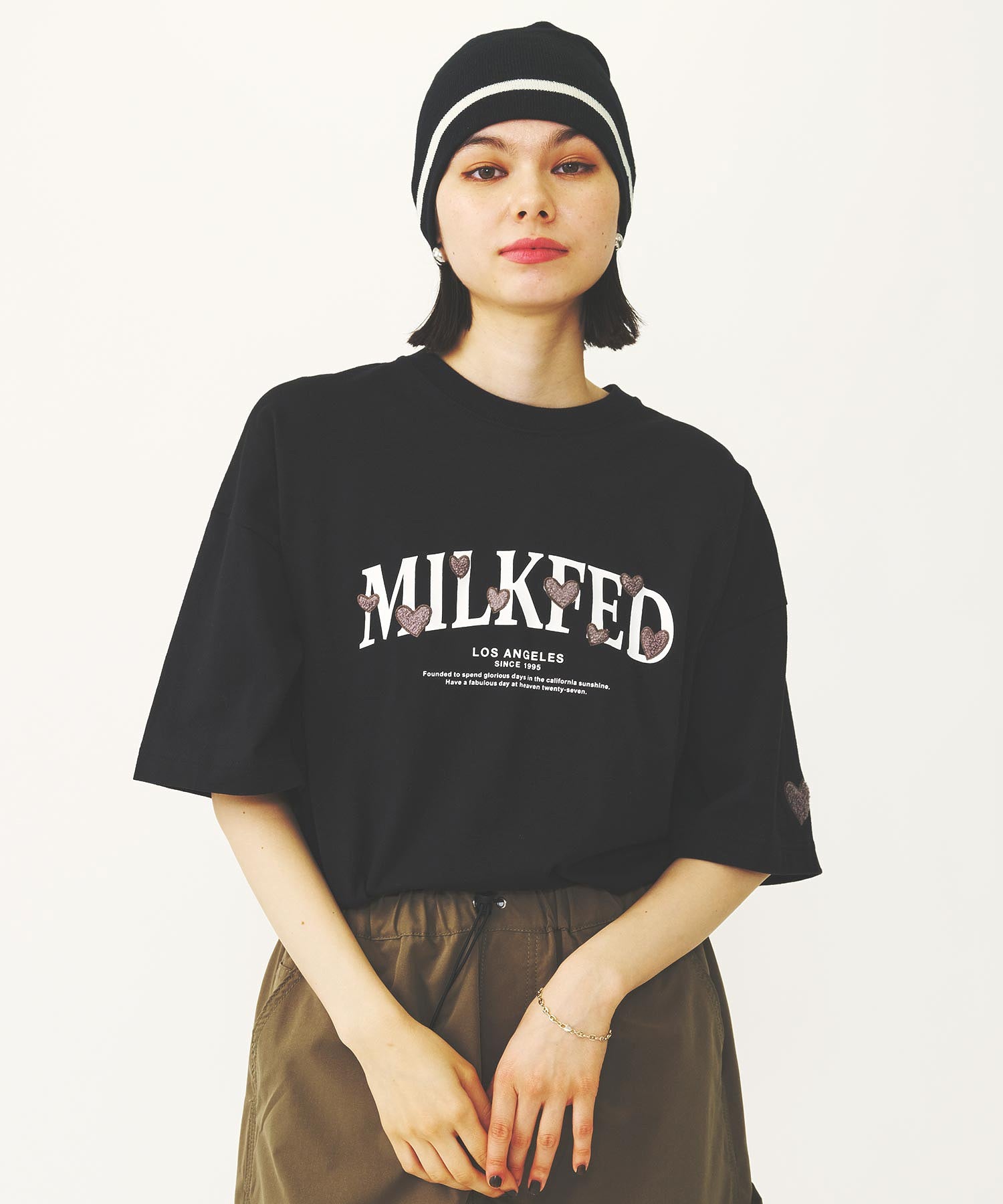 HEART EMBROIDERED LOGO WIDE S/S TEE