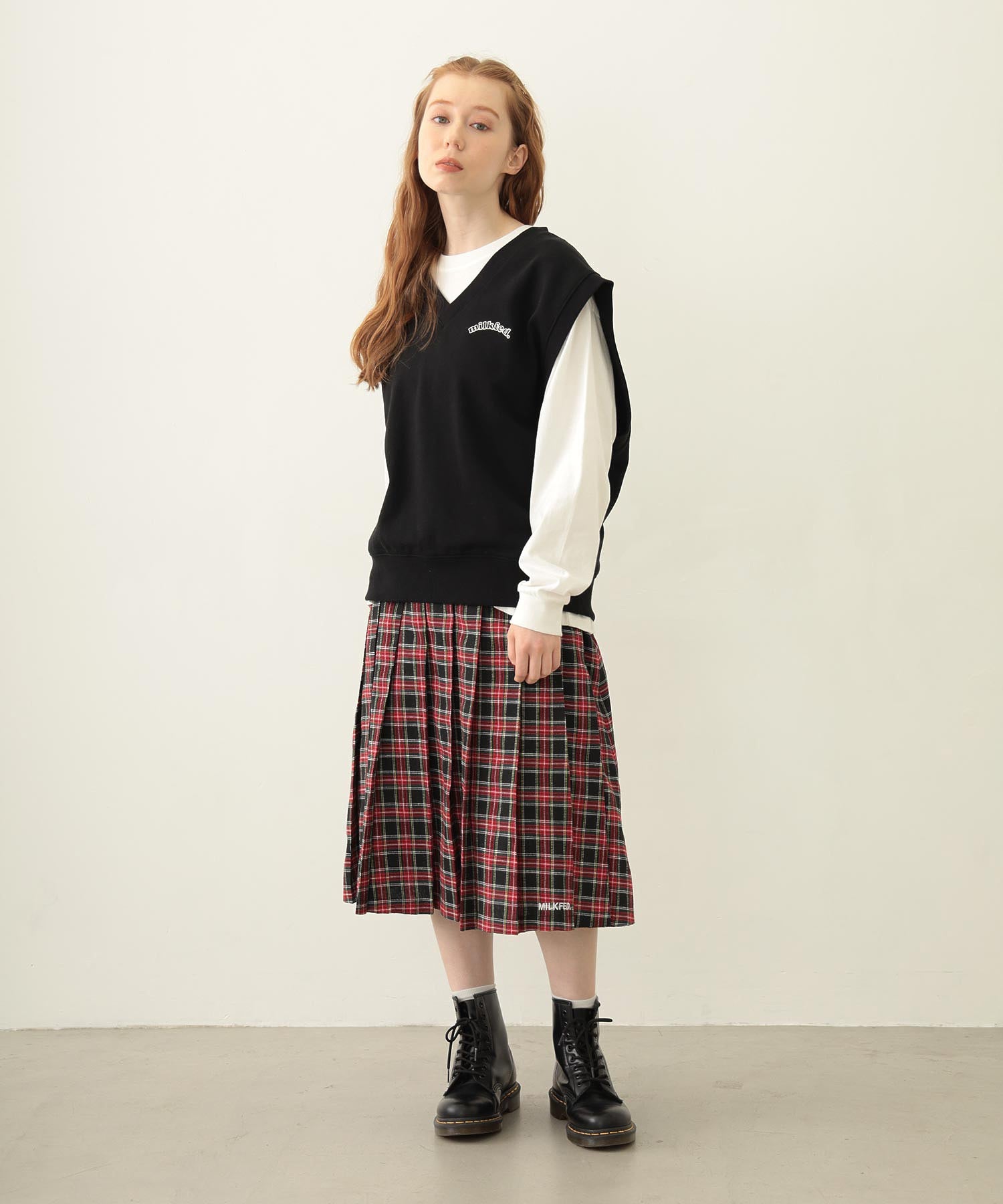 V-NECK SWEAT VEST