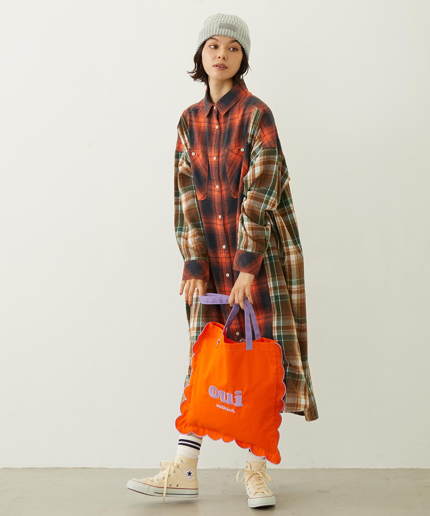 RUFFLE TOTE BAG