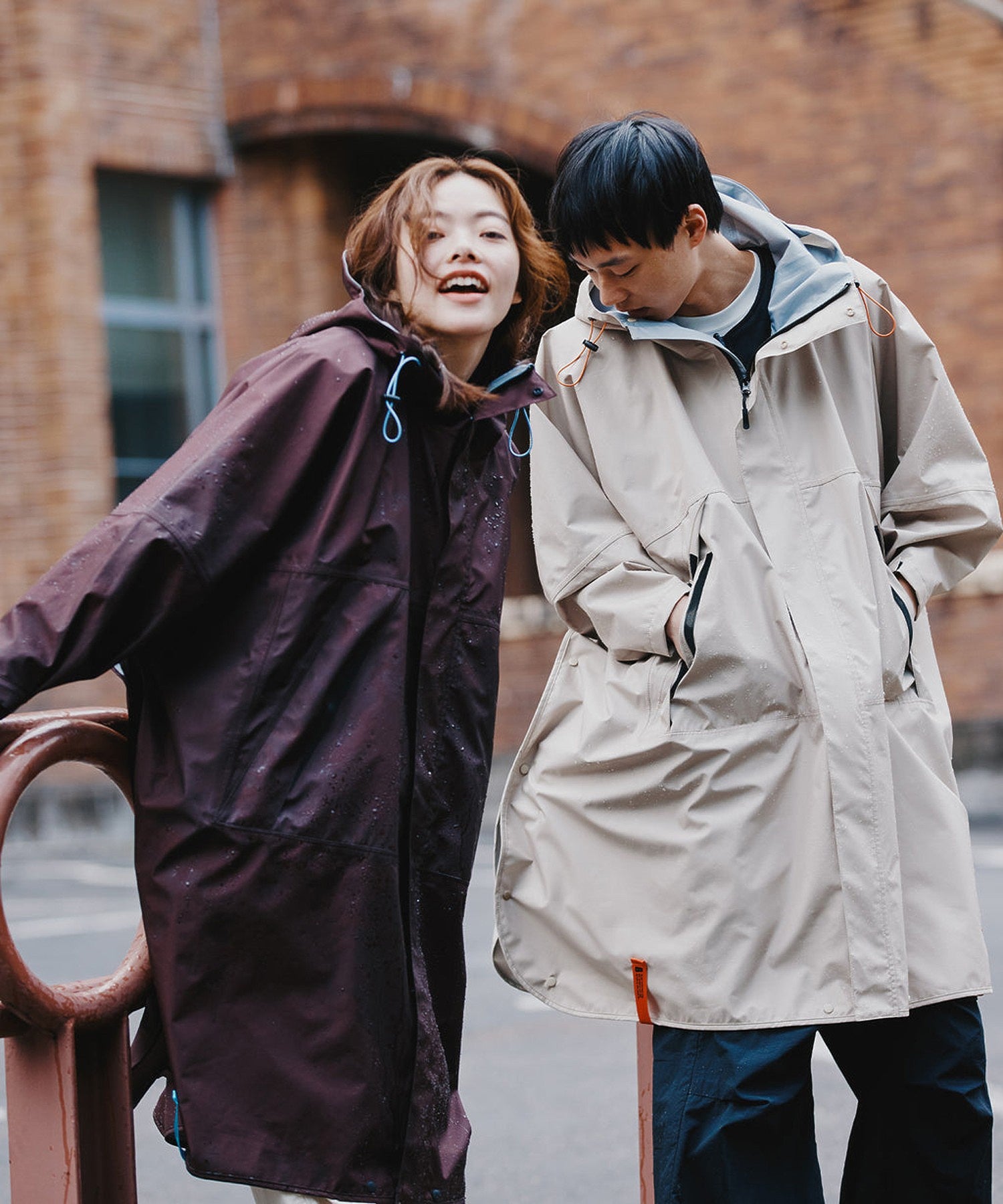 【KiU】WINDGUARD SHELL PONCHO