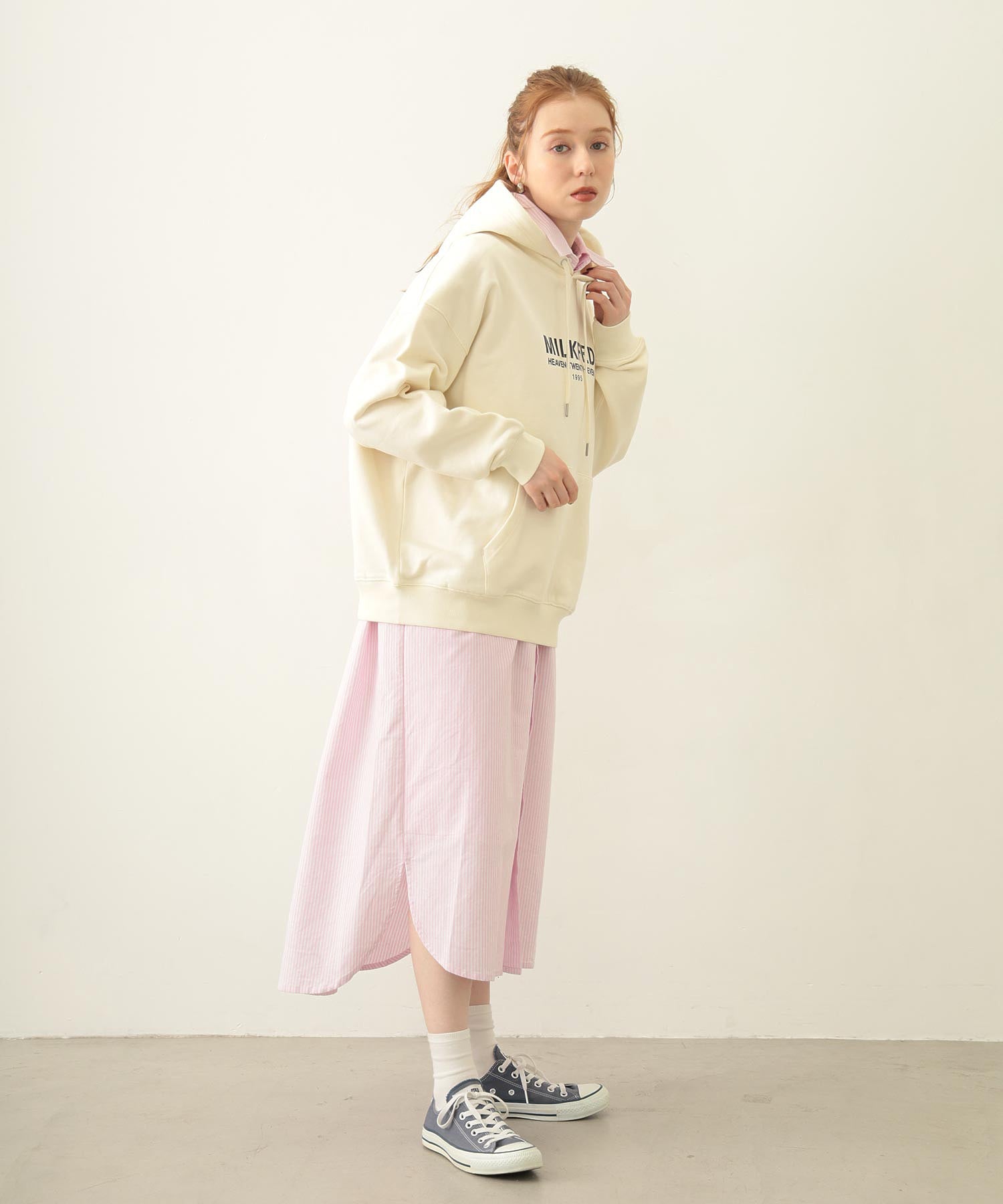 STENCIL LOGO WIDE SWEAT HOODIE